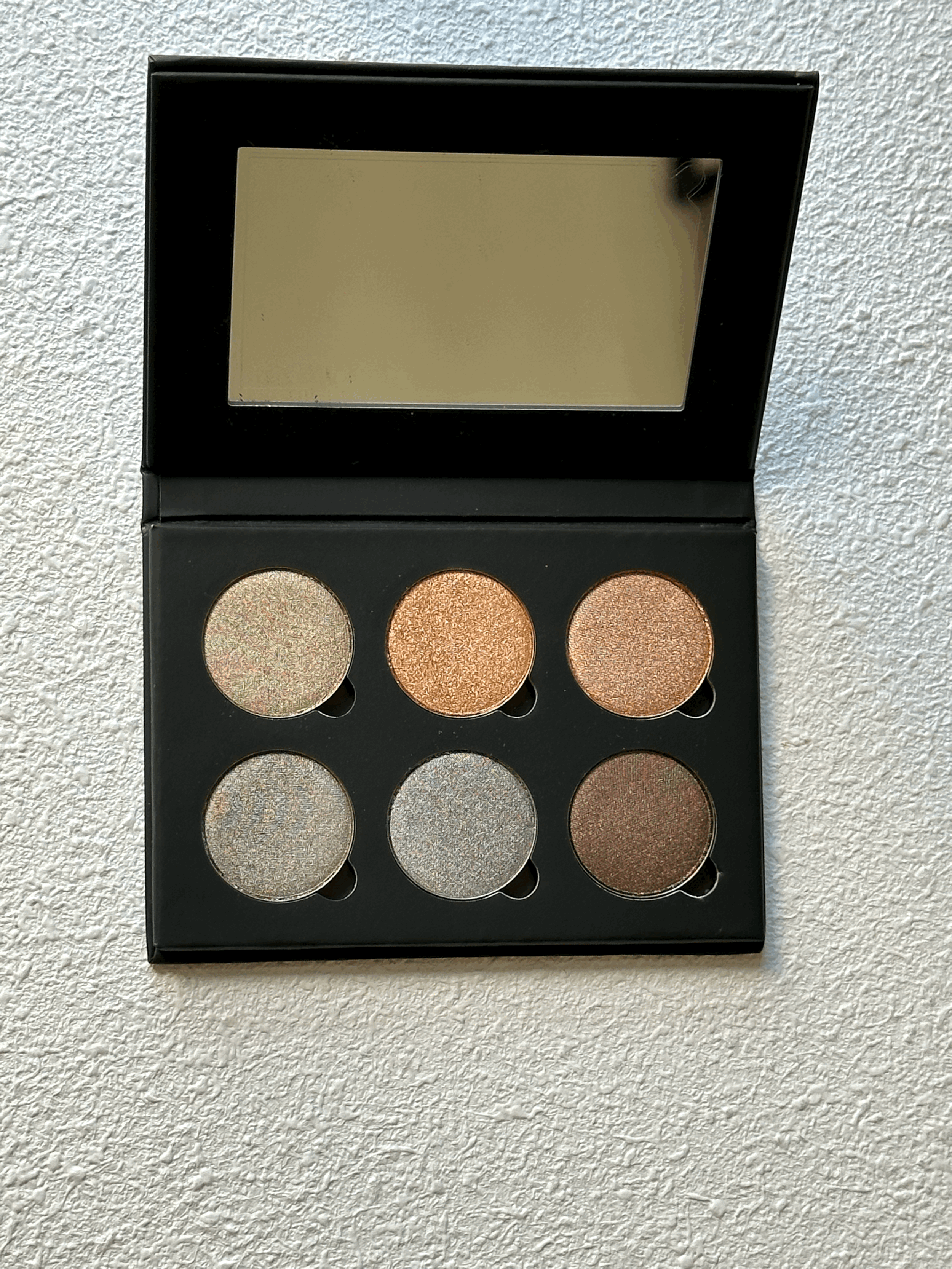 ROCK CHICK EYESHADOW PALETTE
