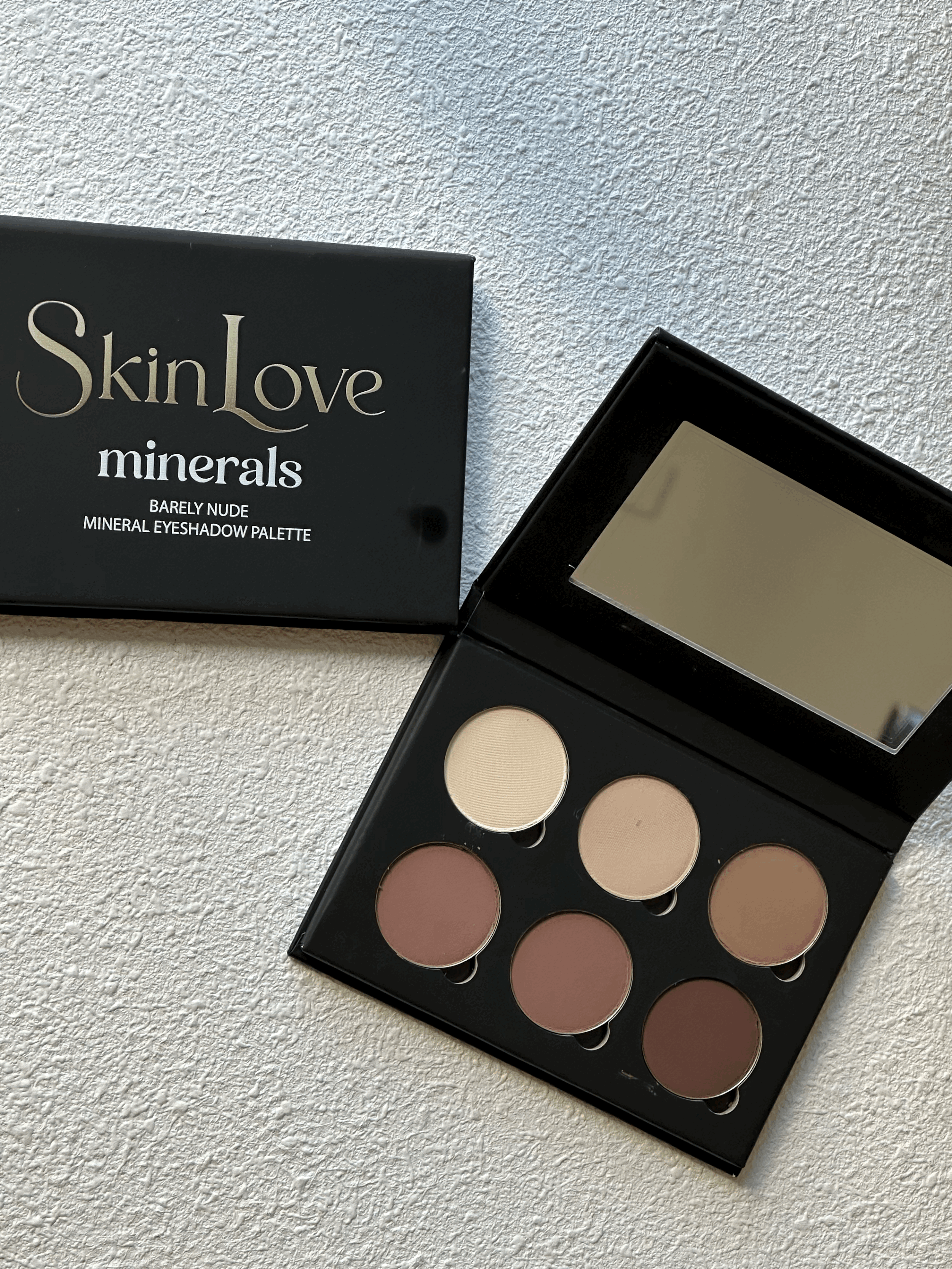 BARELY NUDE EYESHADOW PALETTE