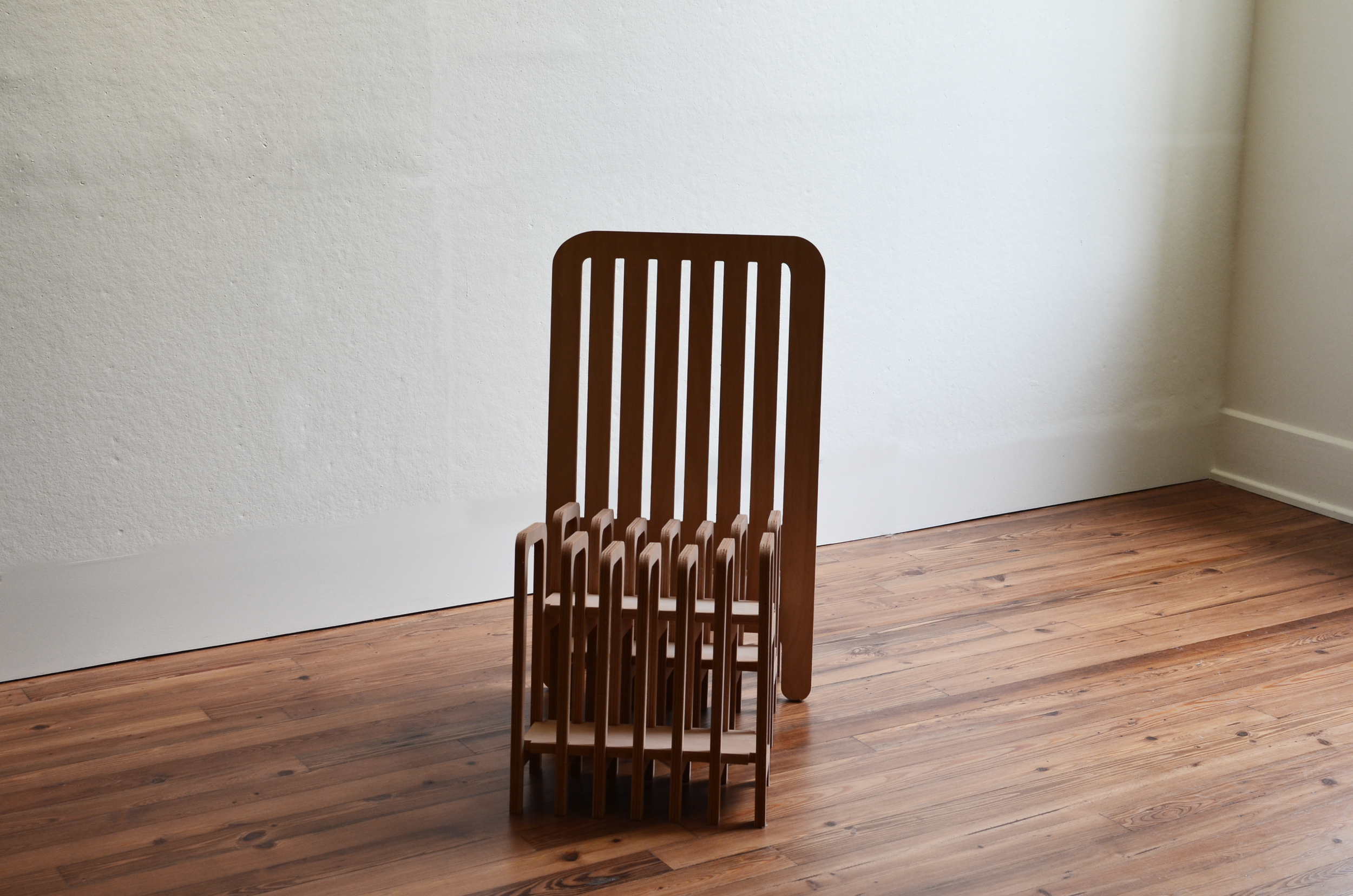 frontviewofchair.png