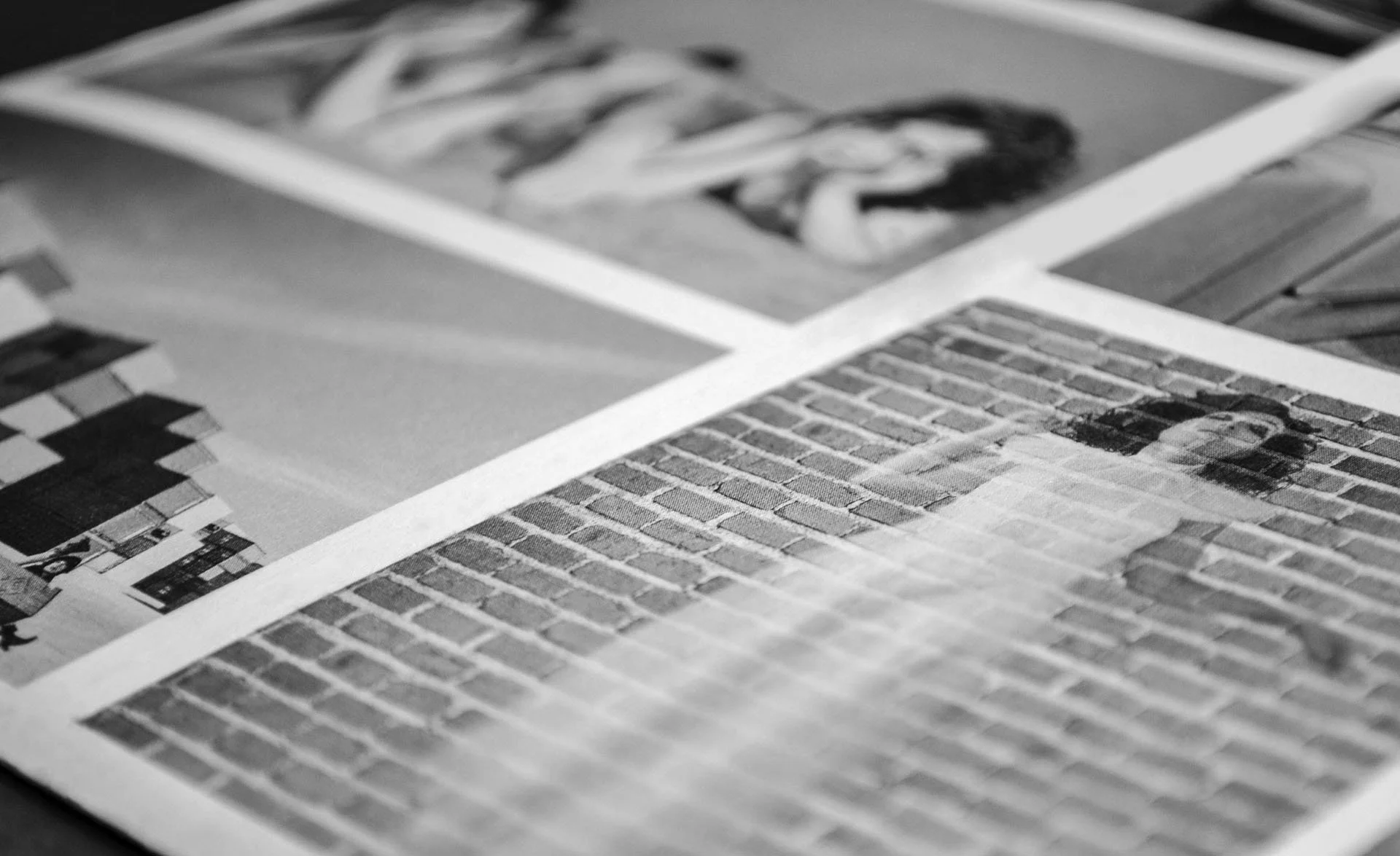 Album cover featuring two cows facing each other with a target in the background, titled "Santa Juana de Los Mataderos".