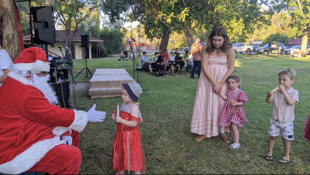 Ganmain Christmas Carols in the Park