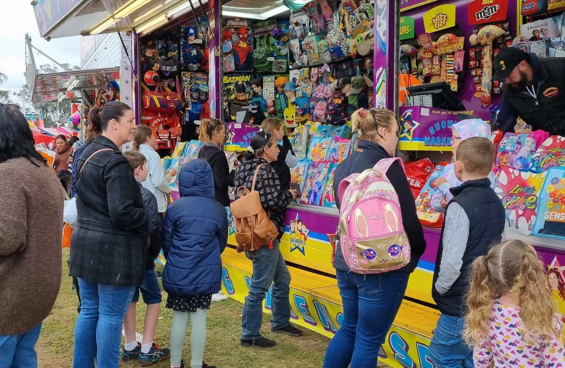 Weethalle Show