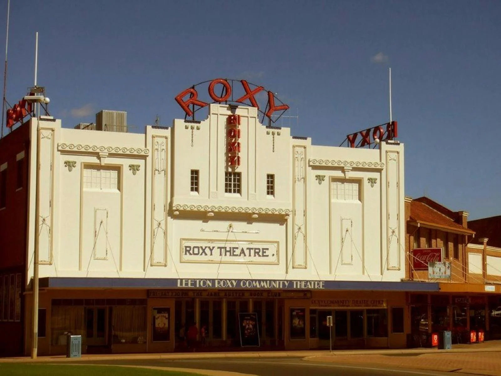 A Guide To Leeton: Eat, Stay &amp; Play