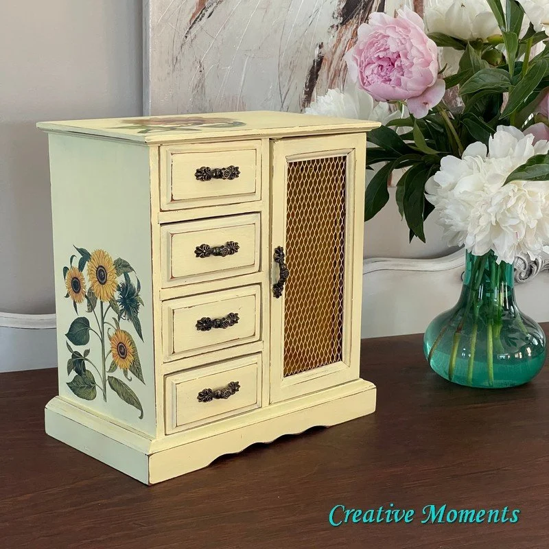 Creative Moments 08-06-21 (4).jpg