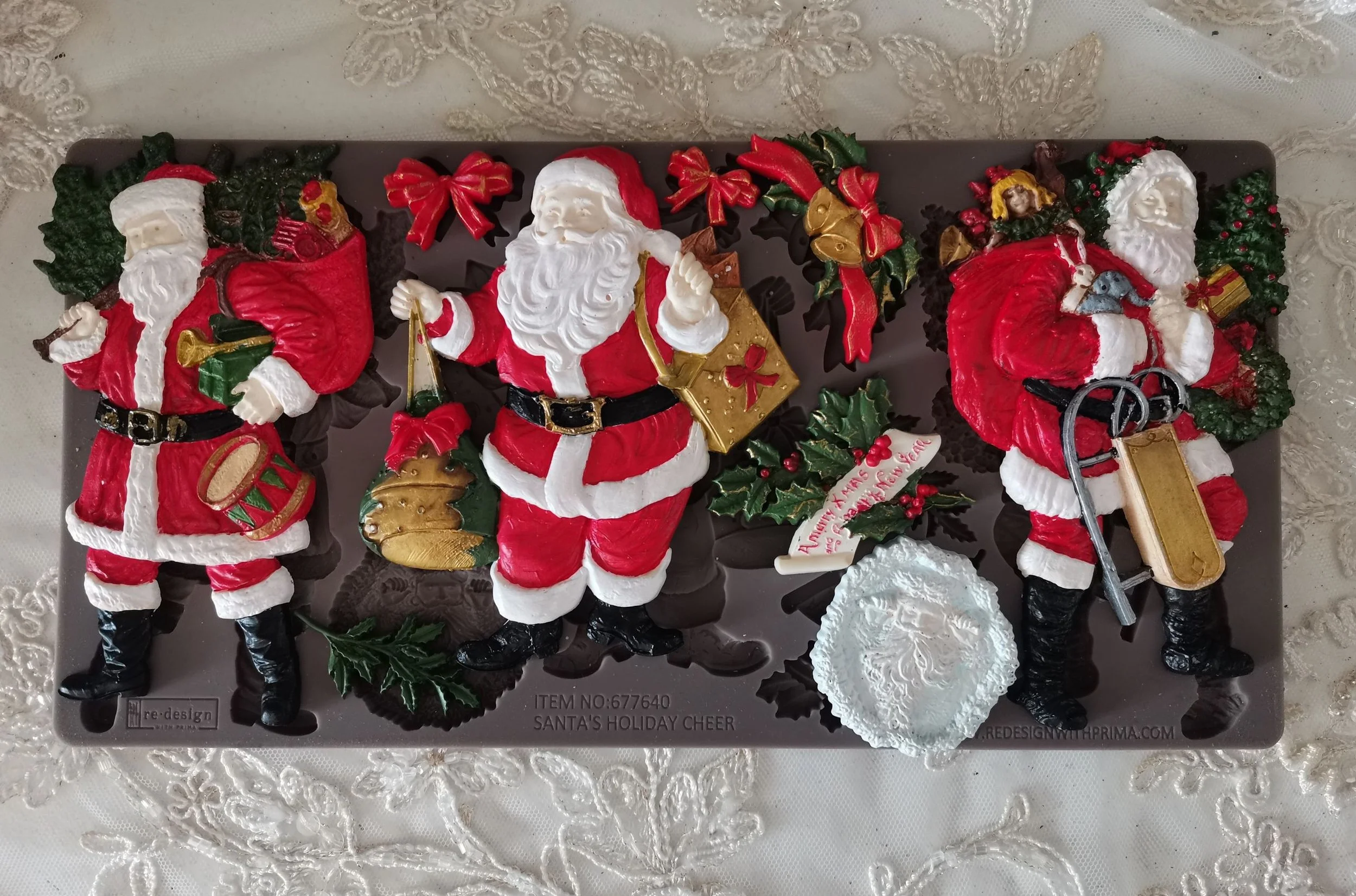 Decor Moulds - Santa's Holiday Cheer c.jpg