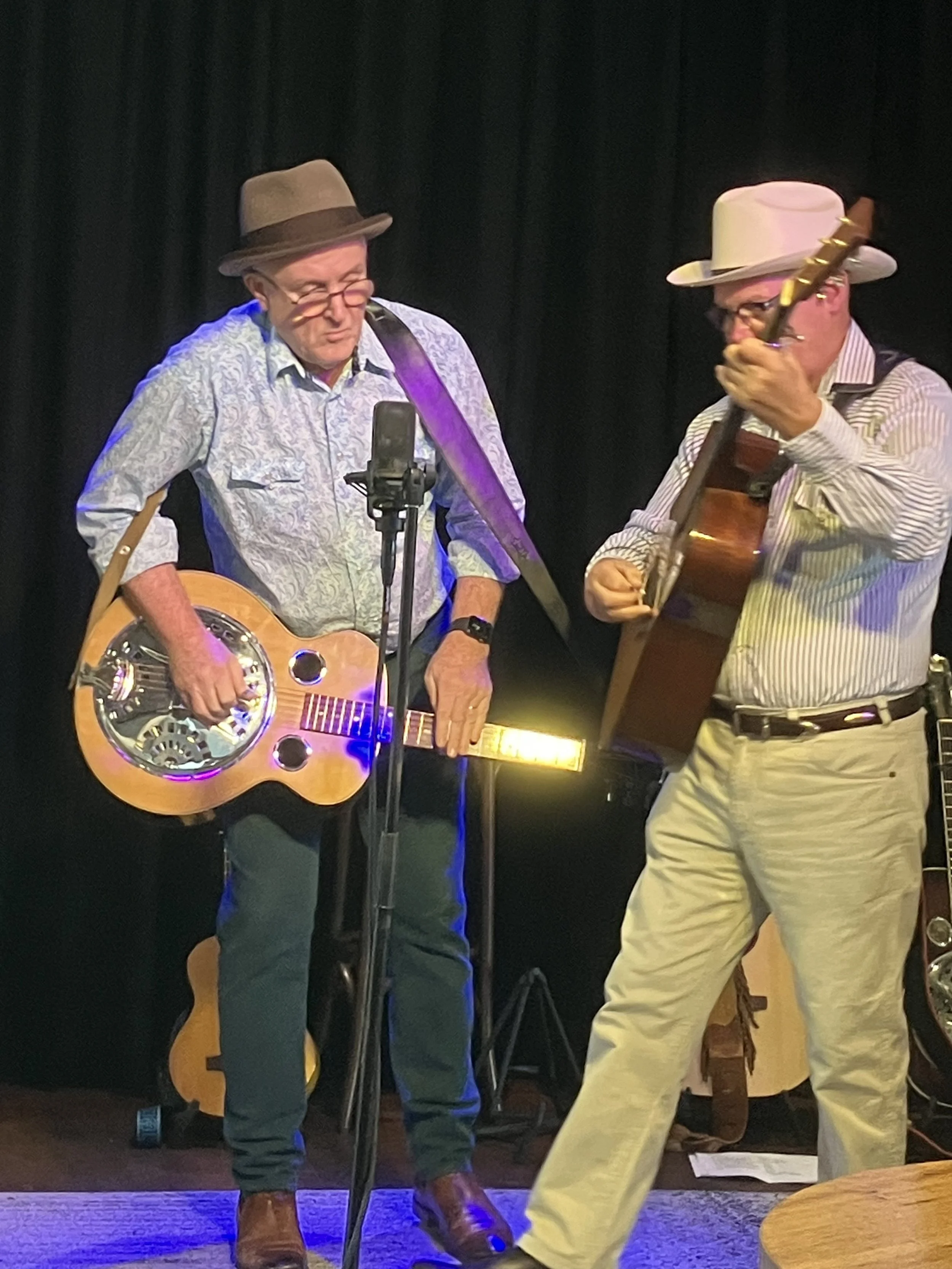 Kevin Bradley playing the Broad Lea Reso, with Donal Baylor on Guitar