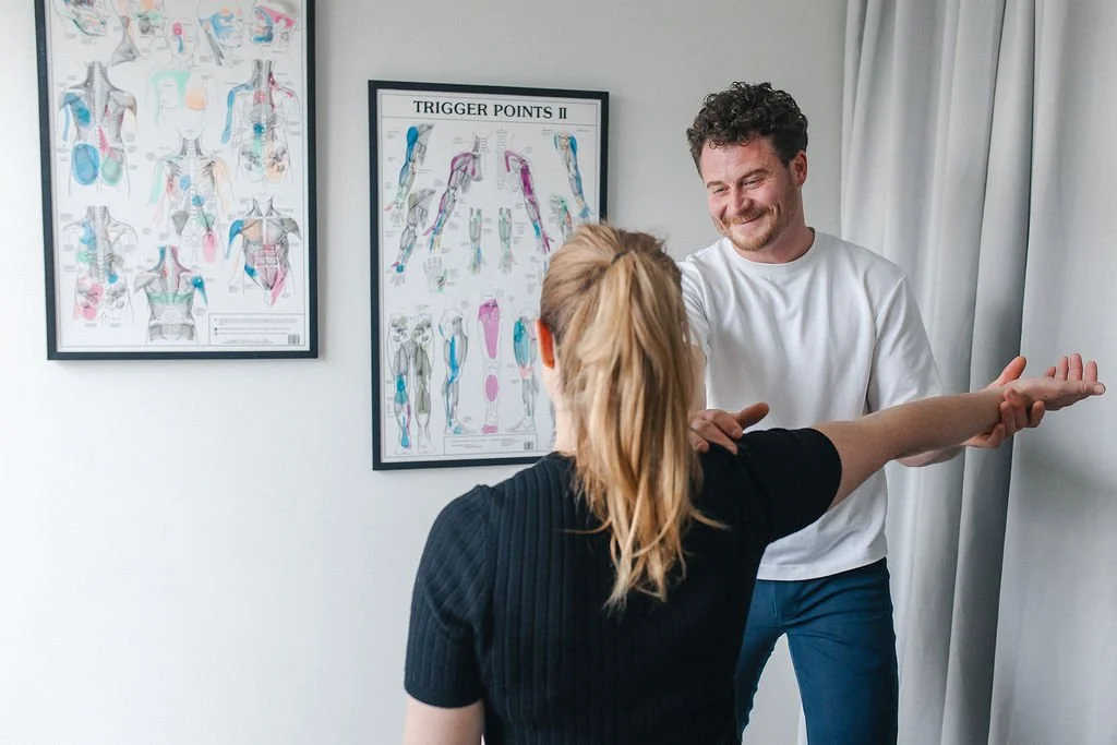 physiotherapist treating shoulder and arm pain at Southside clinic in unley