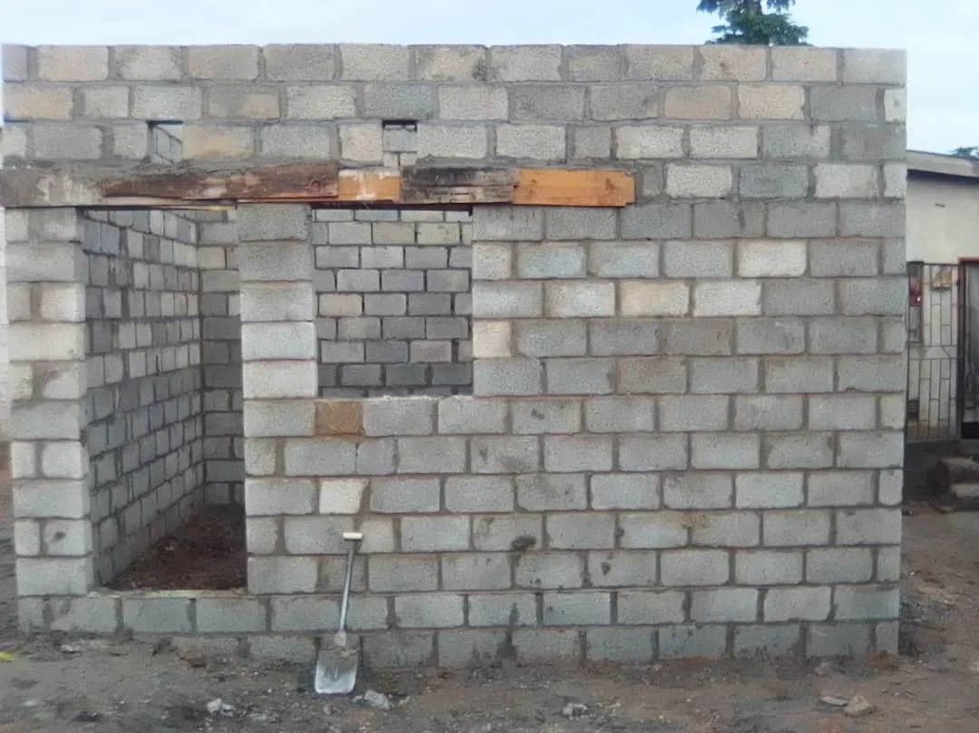 Construction at roof level