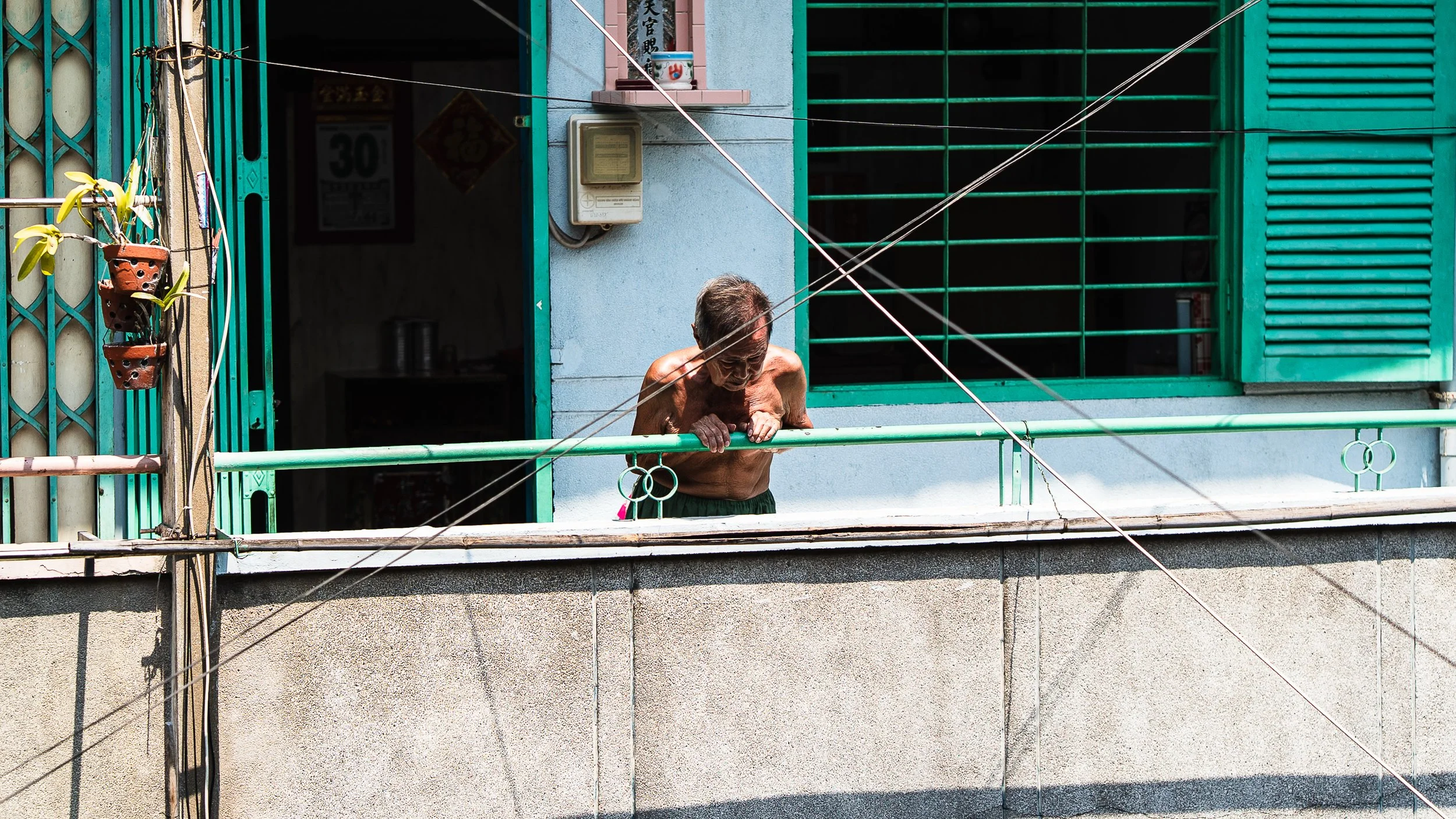 vietnam steets 16x9 (1 of 1)-12.jpg