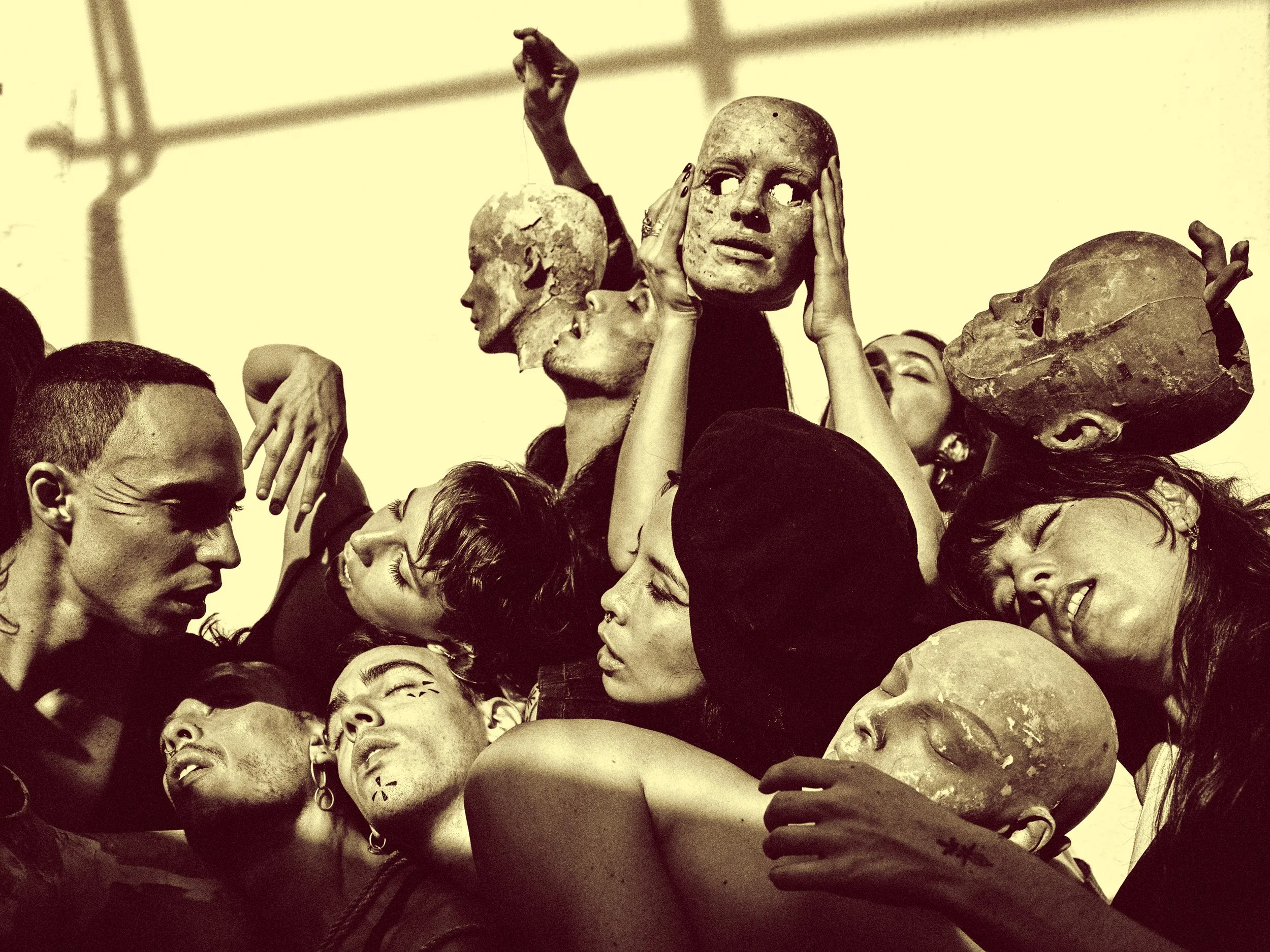 Ensemble performance portrait of Phi Movement, contemporary dance company based in Guadalajara, Mexico.