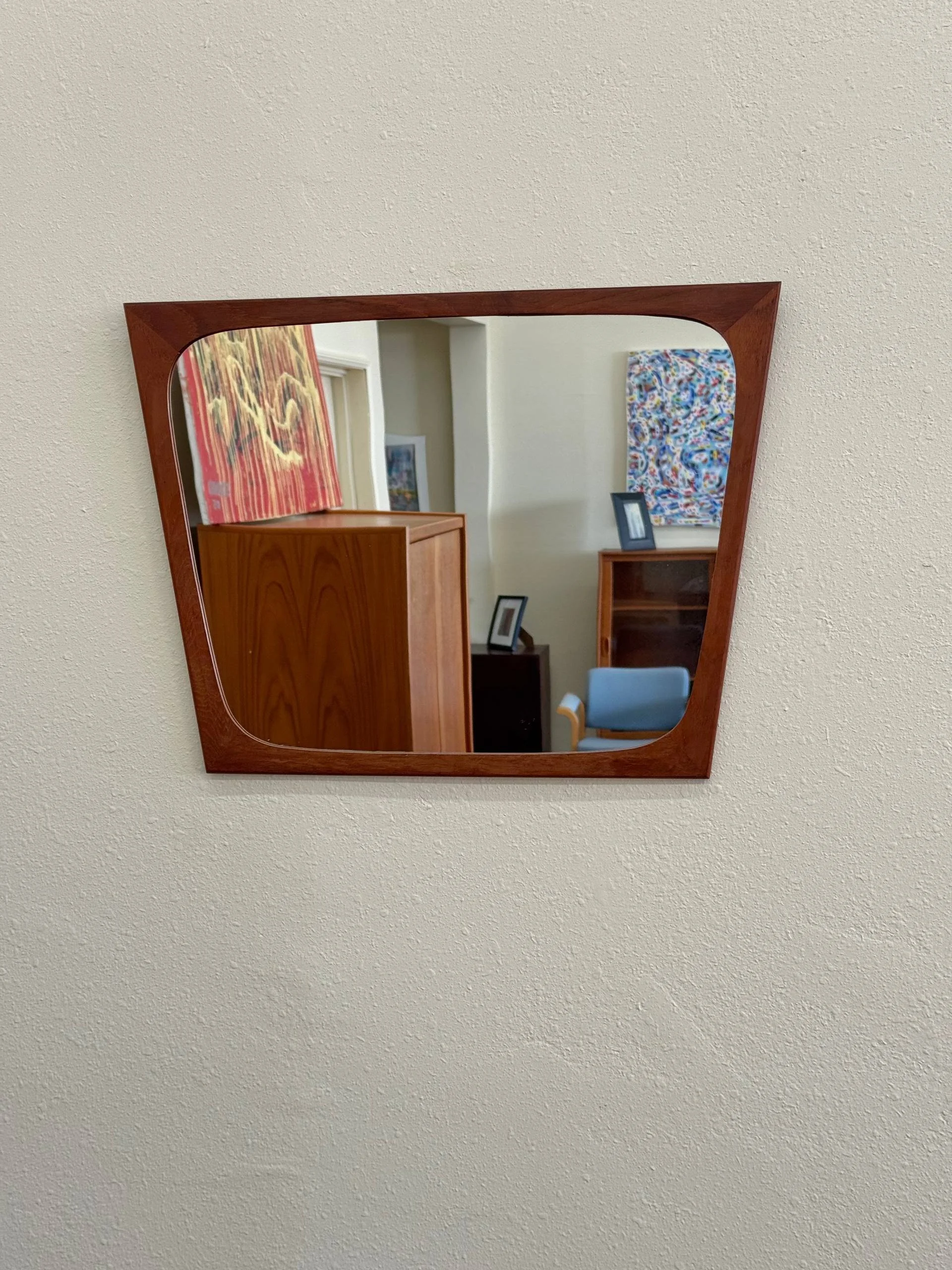 Mid-Century Danish Teak Wall Mirror by Aarhus Glasimport, 1960s – Sculpted Frame, Organic Modern Des