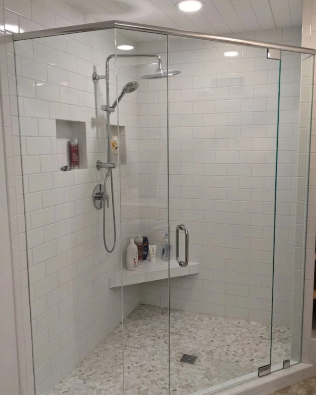Glass Shower Doors 03.png
