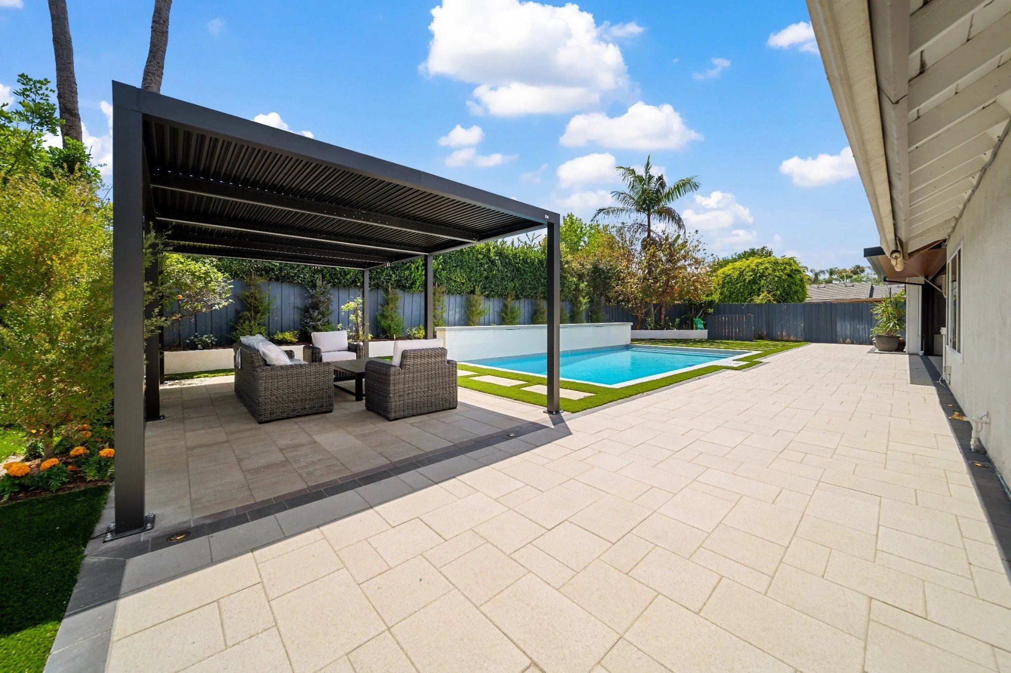 DSC01728_optimized[1].jpg