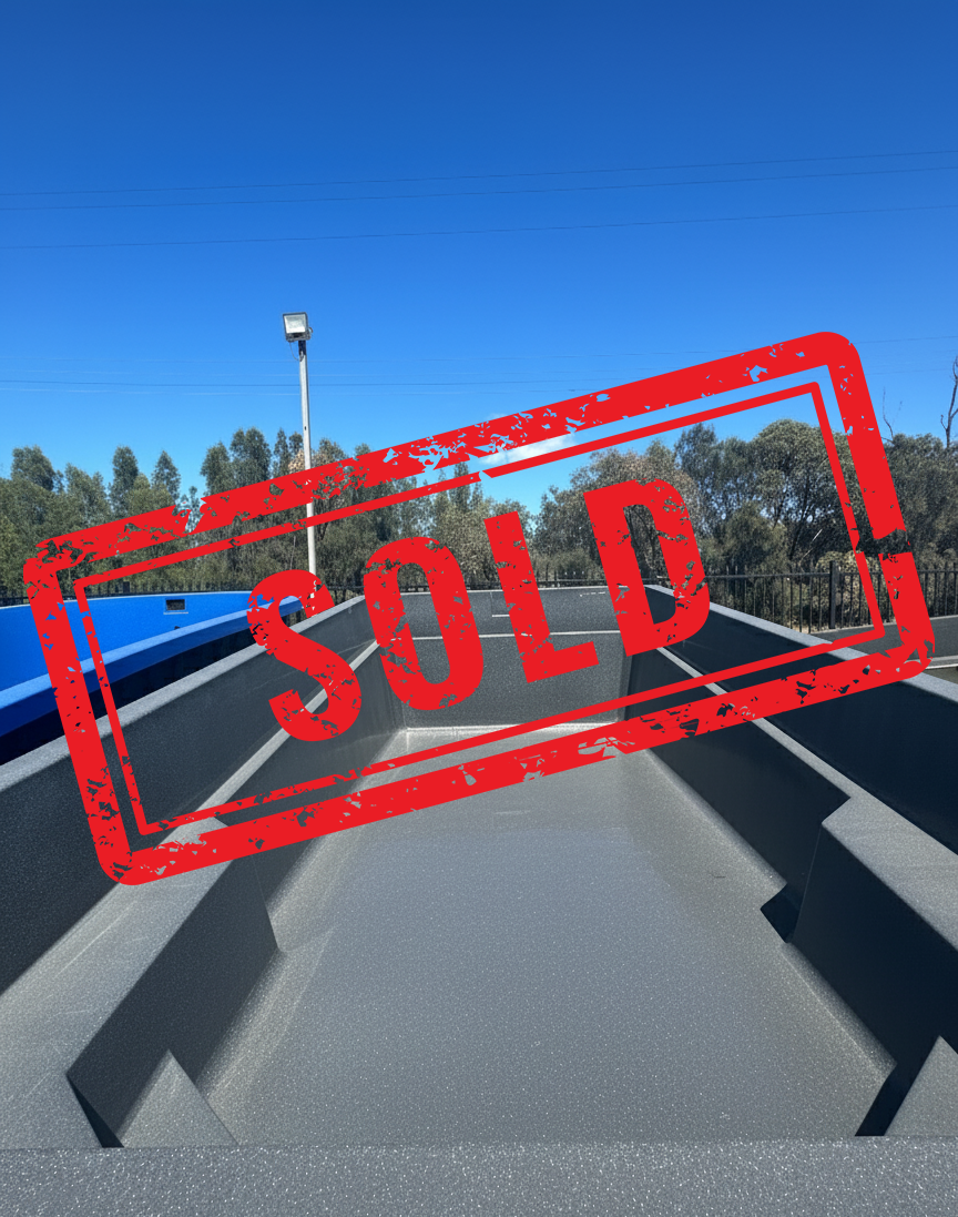 SFL033: 8.5m x 3.65m