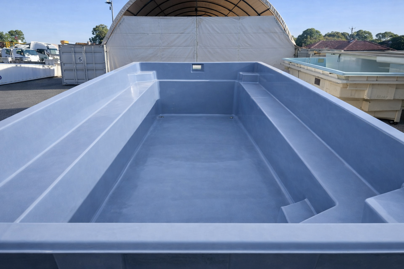 SFL243: 11.0m x 4.2m