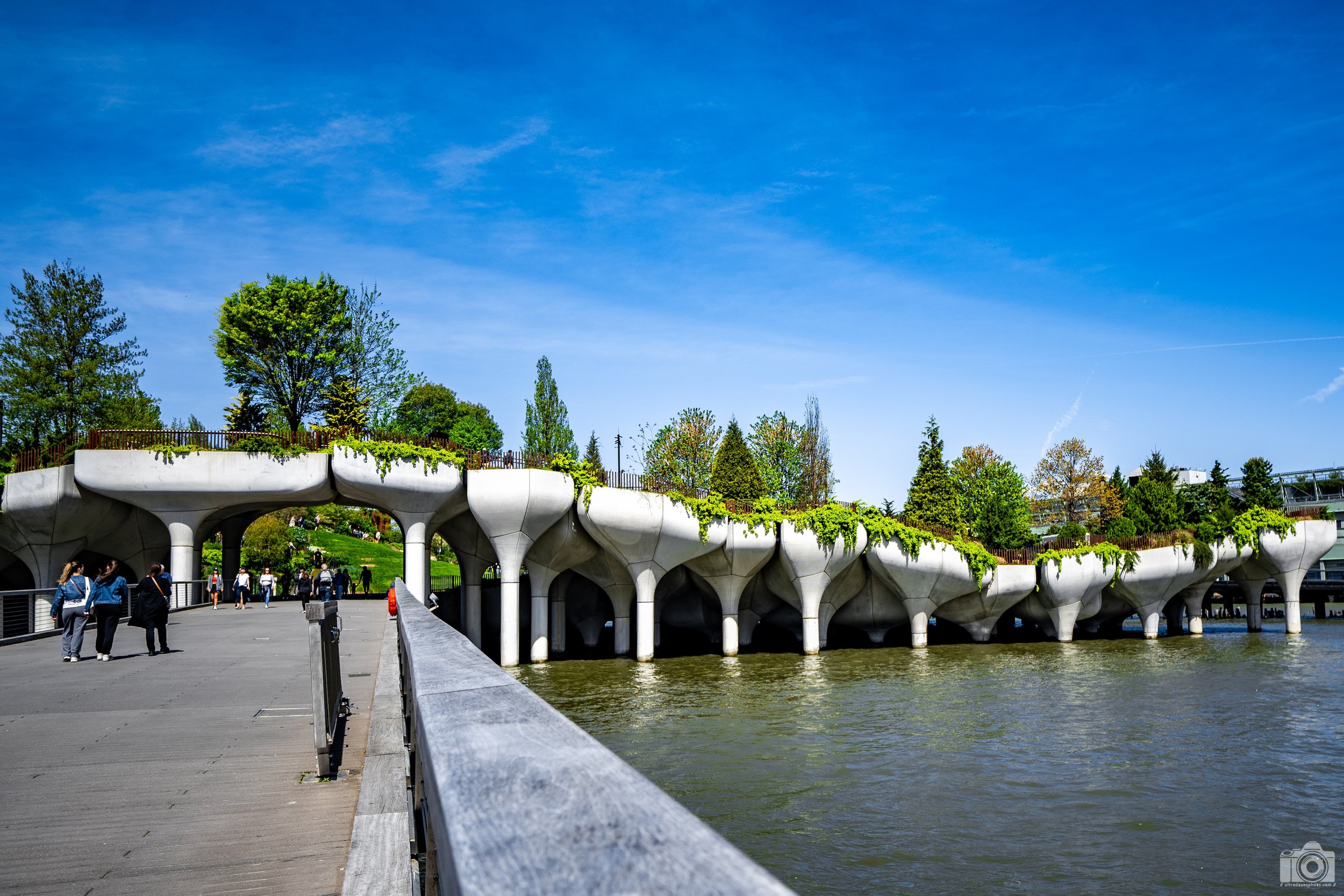 NYC 2025 - Artificial Island Bliss.  Shot with a Sony a7c // 12-24mm G @ 24mm f/4 ISO 125 - 1/1250s.