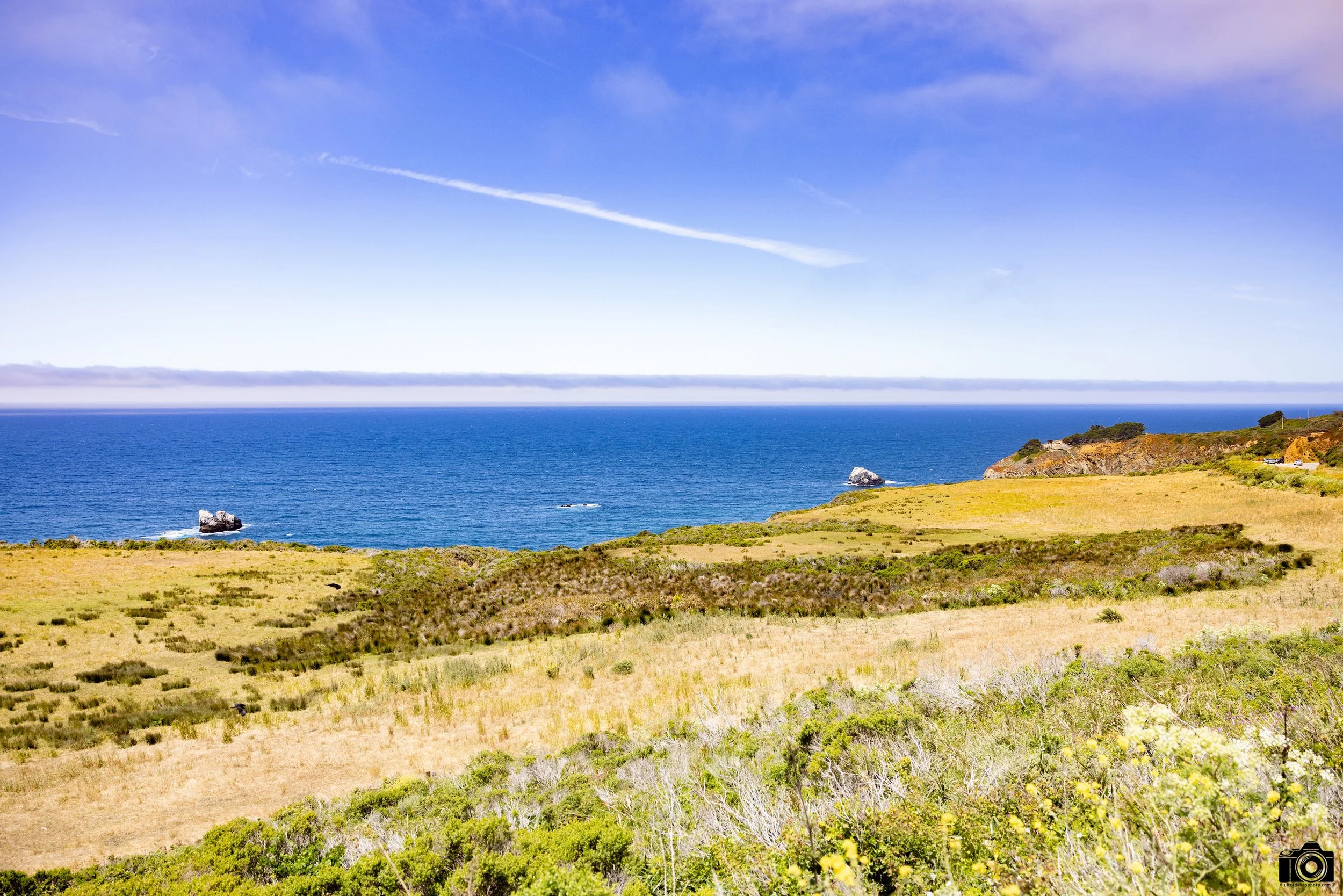 Big Sur Cliffside.  Shot taken with a Canon EOS R5 with an RF 24-70mm f/2.8L @ 70mm - f/3.5 ISO 100 1/640s.