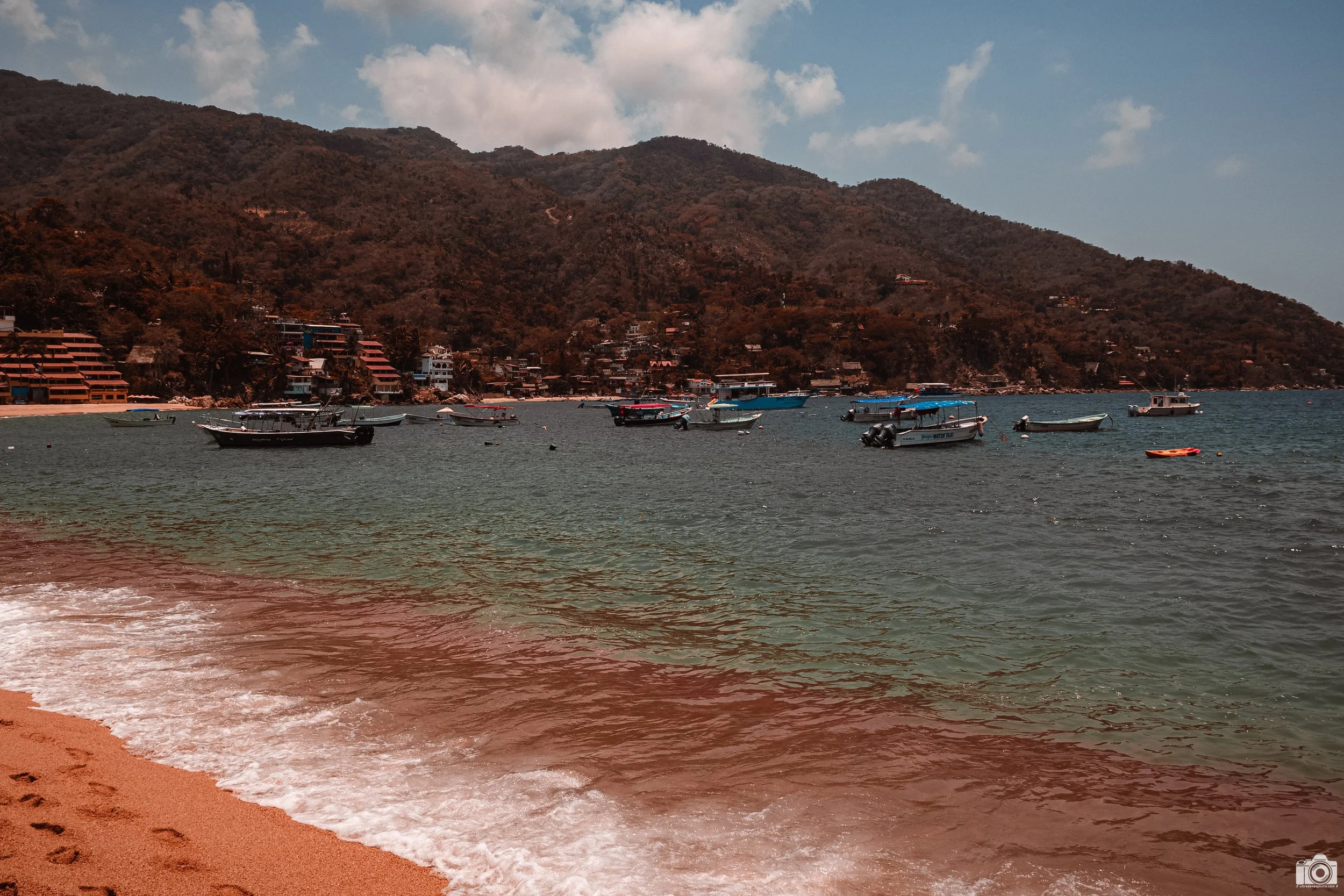 Yelapa, MX 2023.  Vintage Postcard from Mexico.  "Wish you were here!".  Shot with a Canon EOS R50 // RF 16mm f2.8 STM - ISO 100 - f/8 - 1/800s.