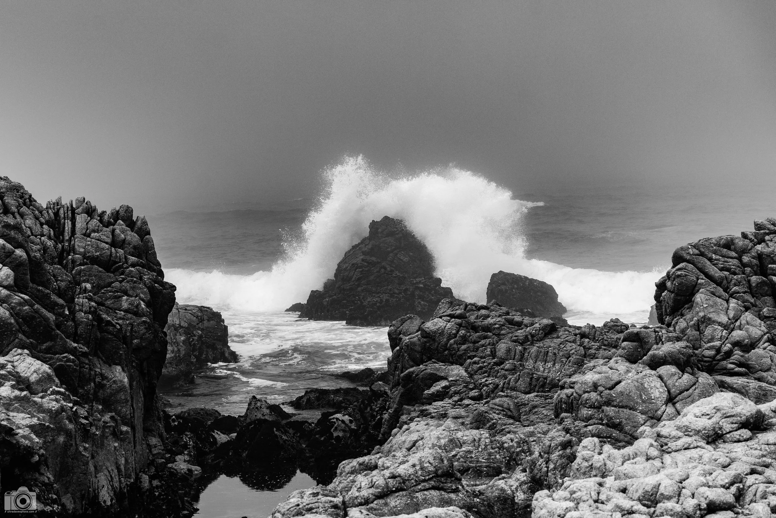 The Big Splash cropped in B&W.  Shot taken with a Canon EOS R5 with an RF 70-200mm f/2.8L @ 70mm - f/5.6 ISO 50 1/800s.