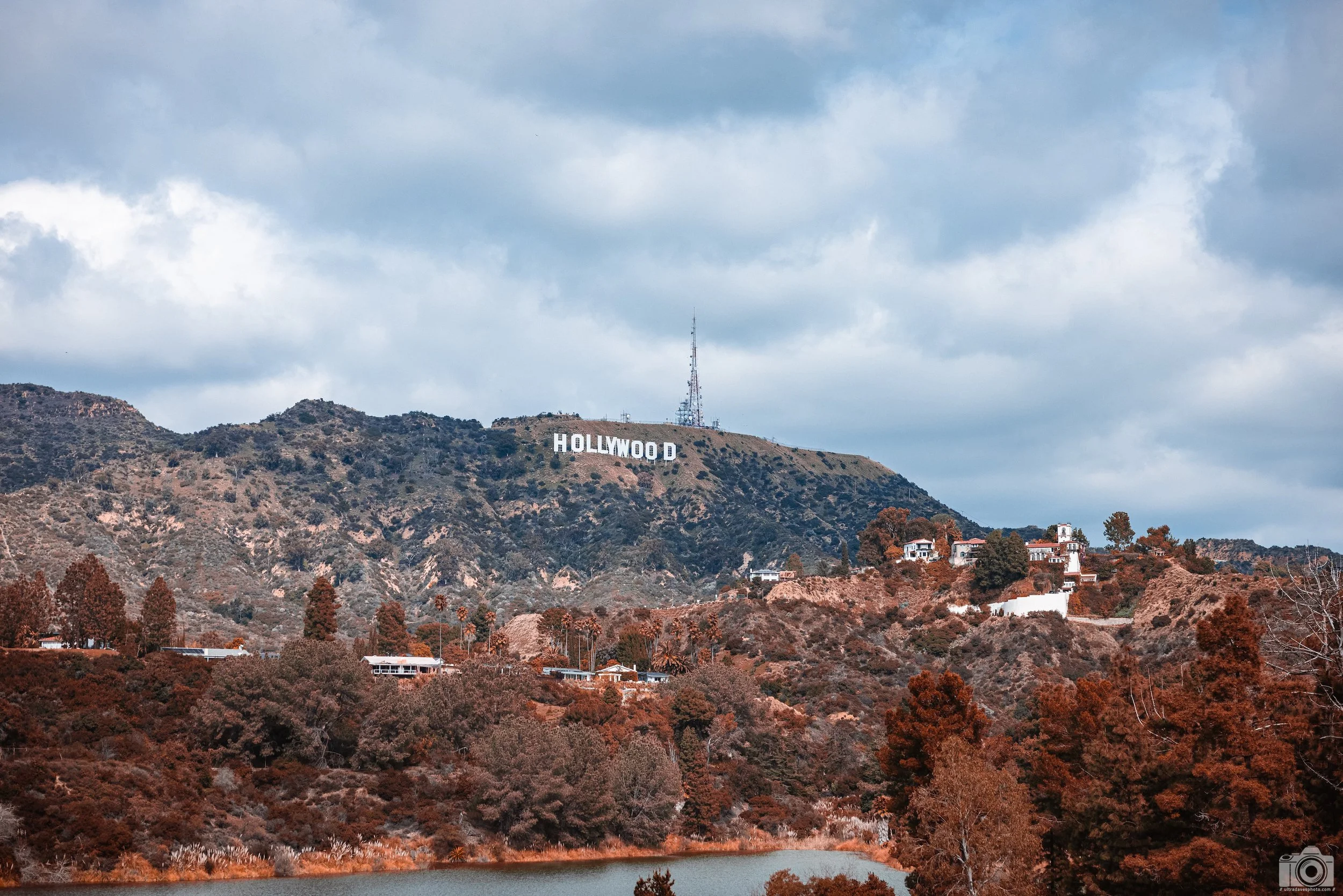 2024 - Hollywood Sign in Fall Fashion.  Shot taken with Canon EOS R5 // RF 24-70mm @ 70mm f/2.8 ISO 200 - 1/8000s.