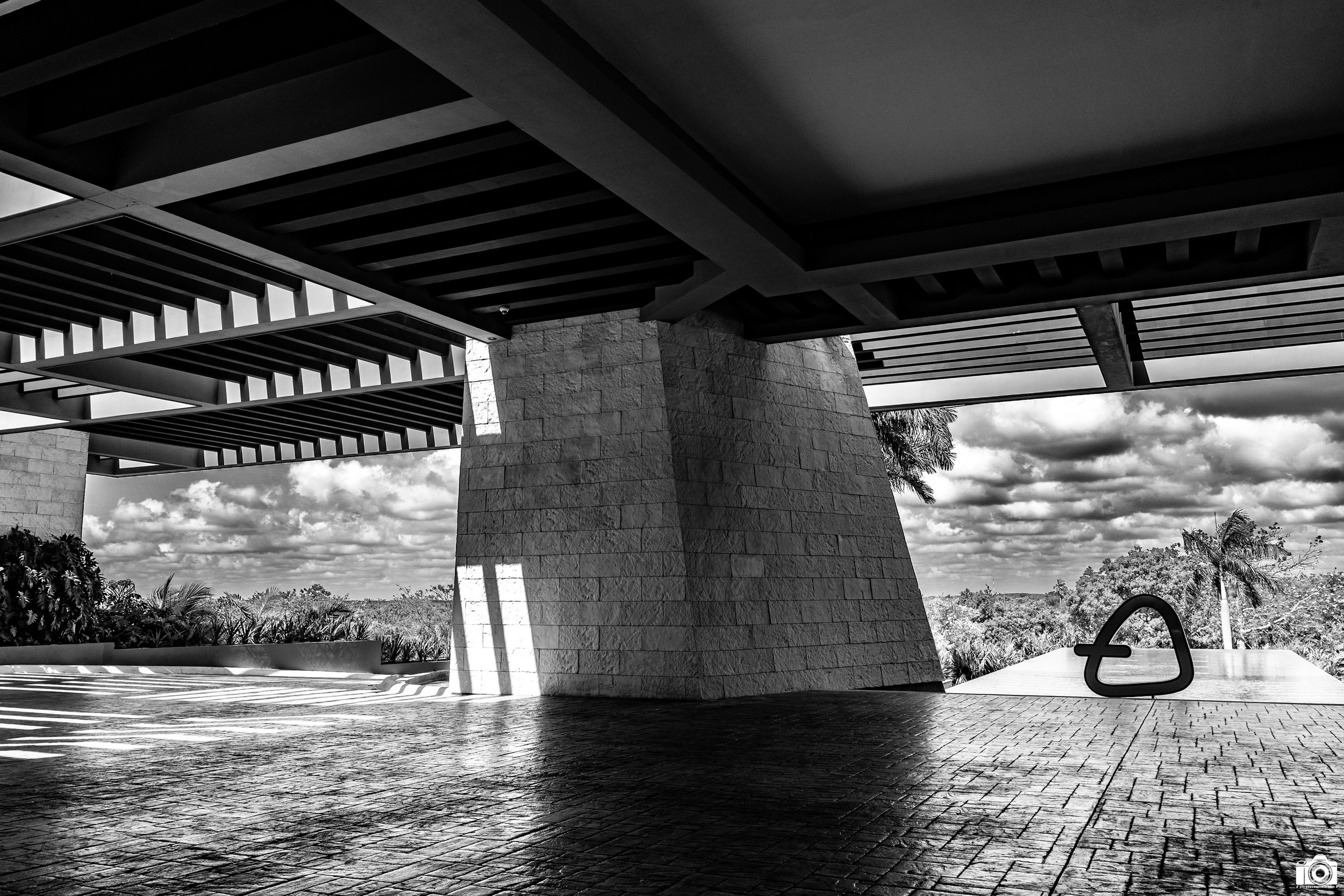 A Wider View in B&W.

Shot taken with a Sony a7C // FE 28-60mm @ 28mm - F13 - ISO 640 - 1/200s.