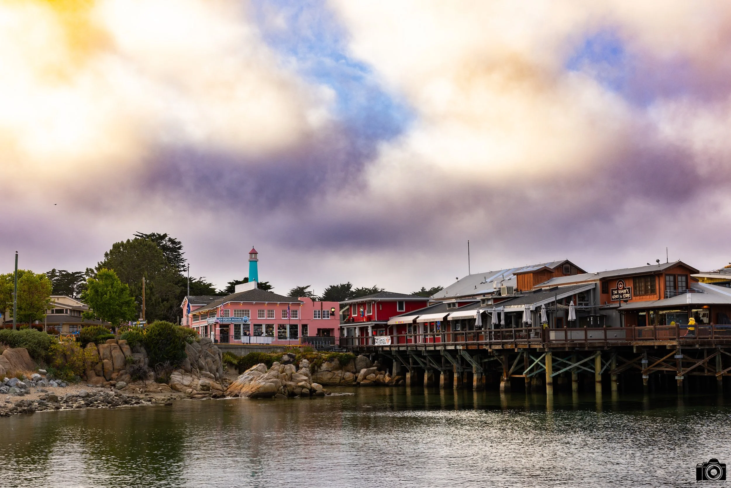 After spending time at the beach in Big Sur we stopped over at the Marina in Monterey and had dinner on the pier just before nightfall. Shot taken with a Canon EOS R5 with an RF 24-70mm f/2.8L @ 36mm - f/5.6 ISO 100 1/160s.