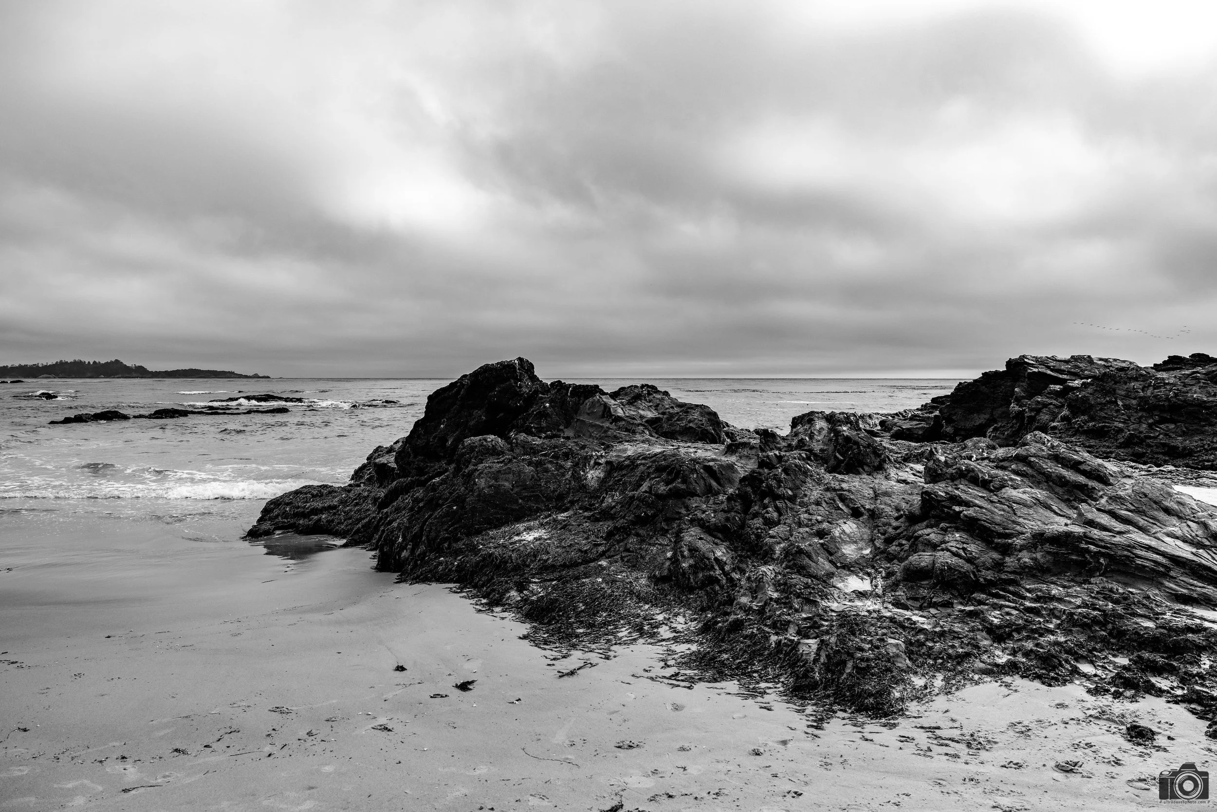 The Path To The Sea in B&W.  Shot taken with a Canon EOS R5 with an RF 24-70mm f/2.8L @ 24mm - f/5.6 ISO 100 1/800s.
