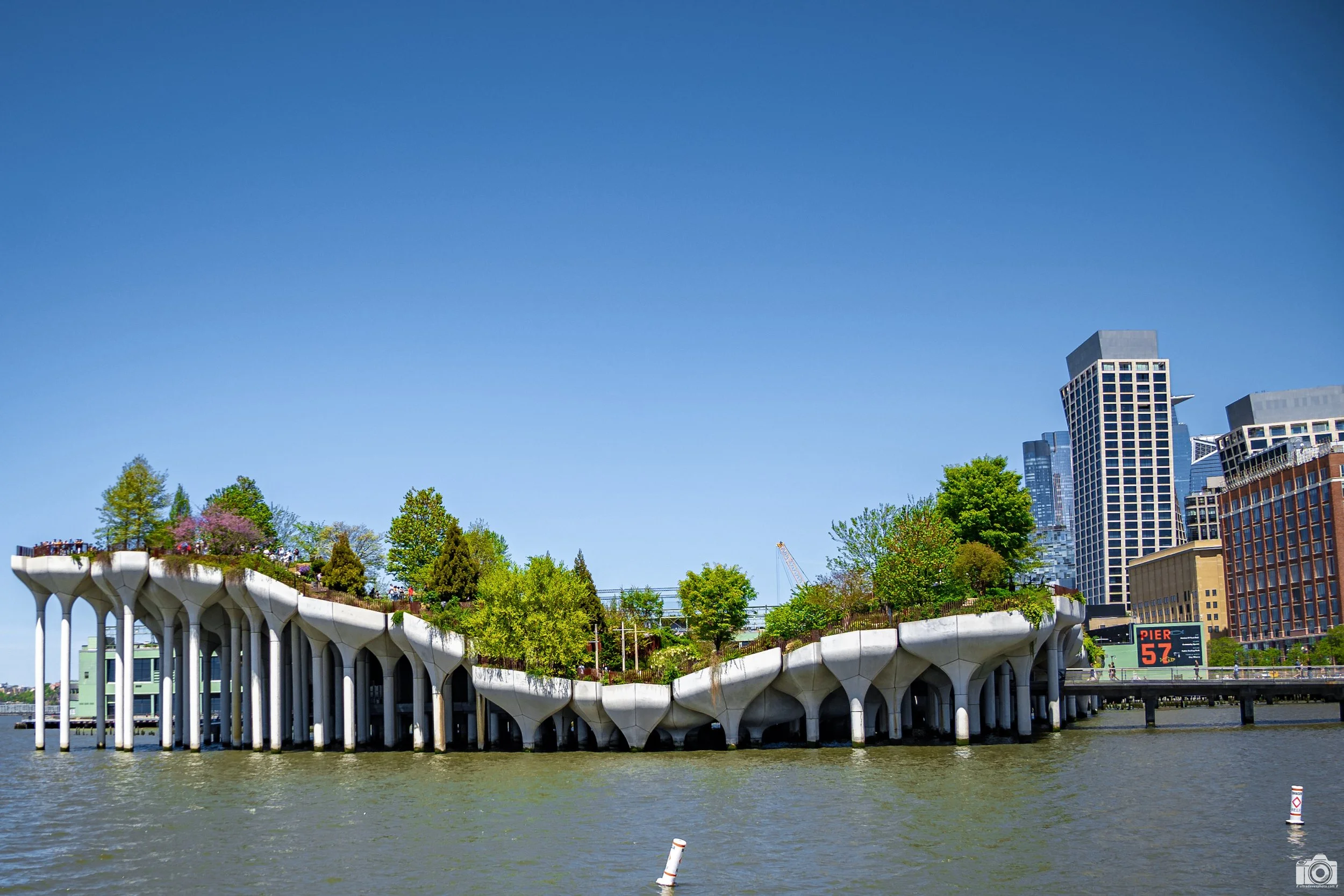 New York 2025.  Tiny Island off Pier 57.  There are many more pictures from this spot in my NYC 2025 album.  Shot with a Sony a7c // Tamron E 18-300mm @ 27mm - ISO 200 - f/3.5 - 1/3200s.