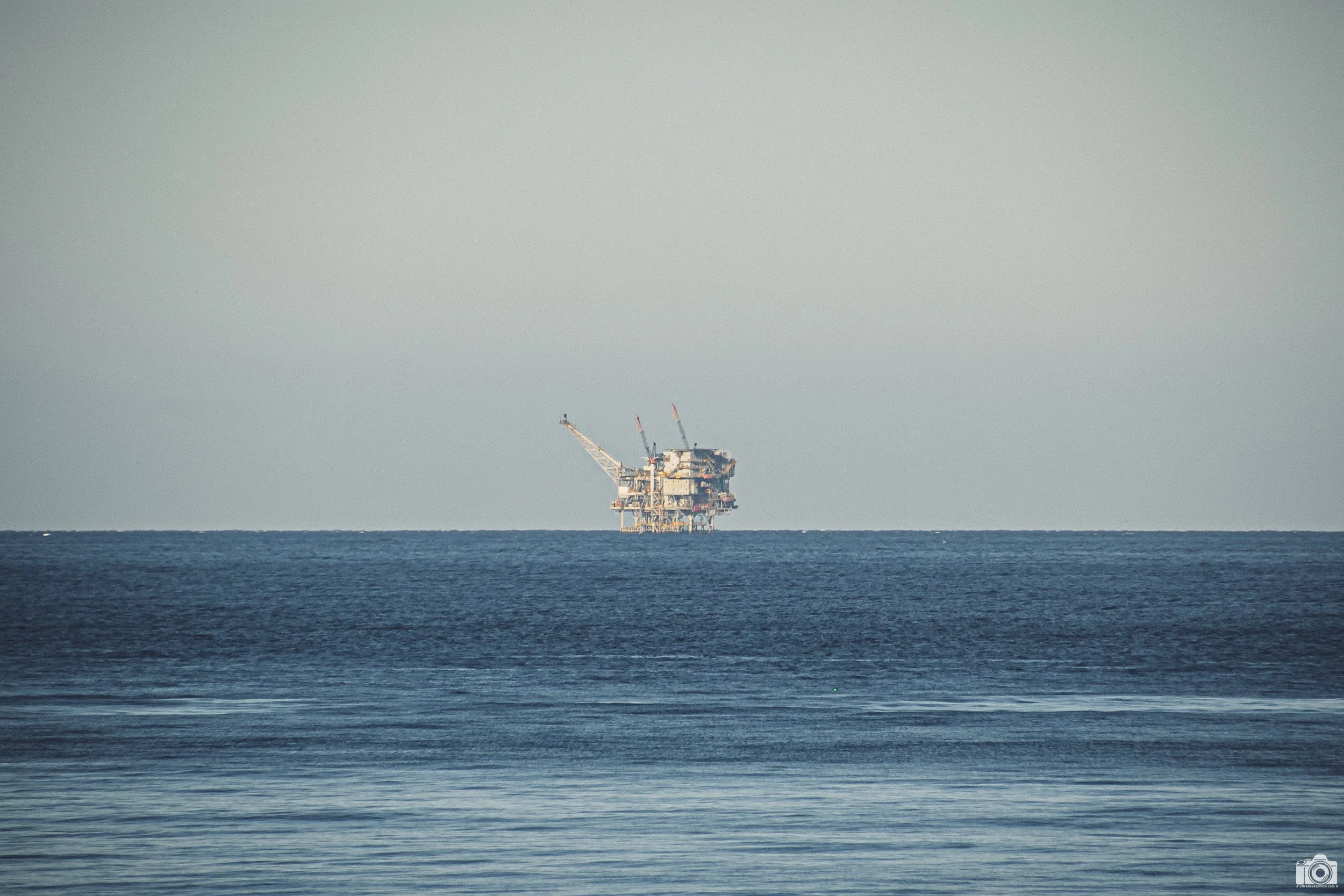 El Capitan State Beach, CA 2021.  (C Minor).  Shot with a Canon EOS R6 // Adapted Tamron 18-400mm Di II VC @ 400mm - ISO 100 - f/8 - 1/400s.