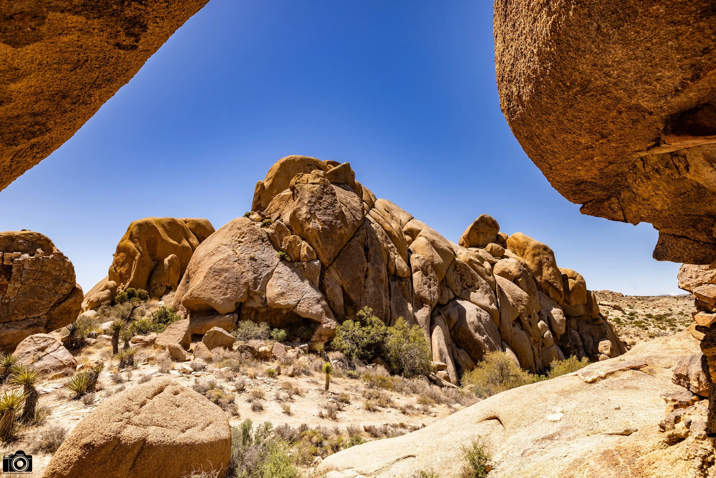 2025 - A Framing of the Rock Formation.  Shot with a Canon EOS R5 // RF 15-35mm @ 18mm f/8 ISO 100 - 1/250s.