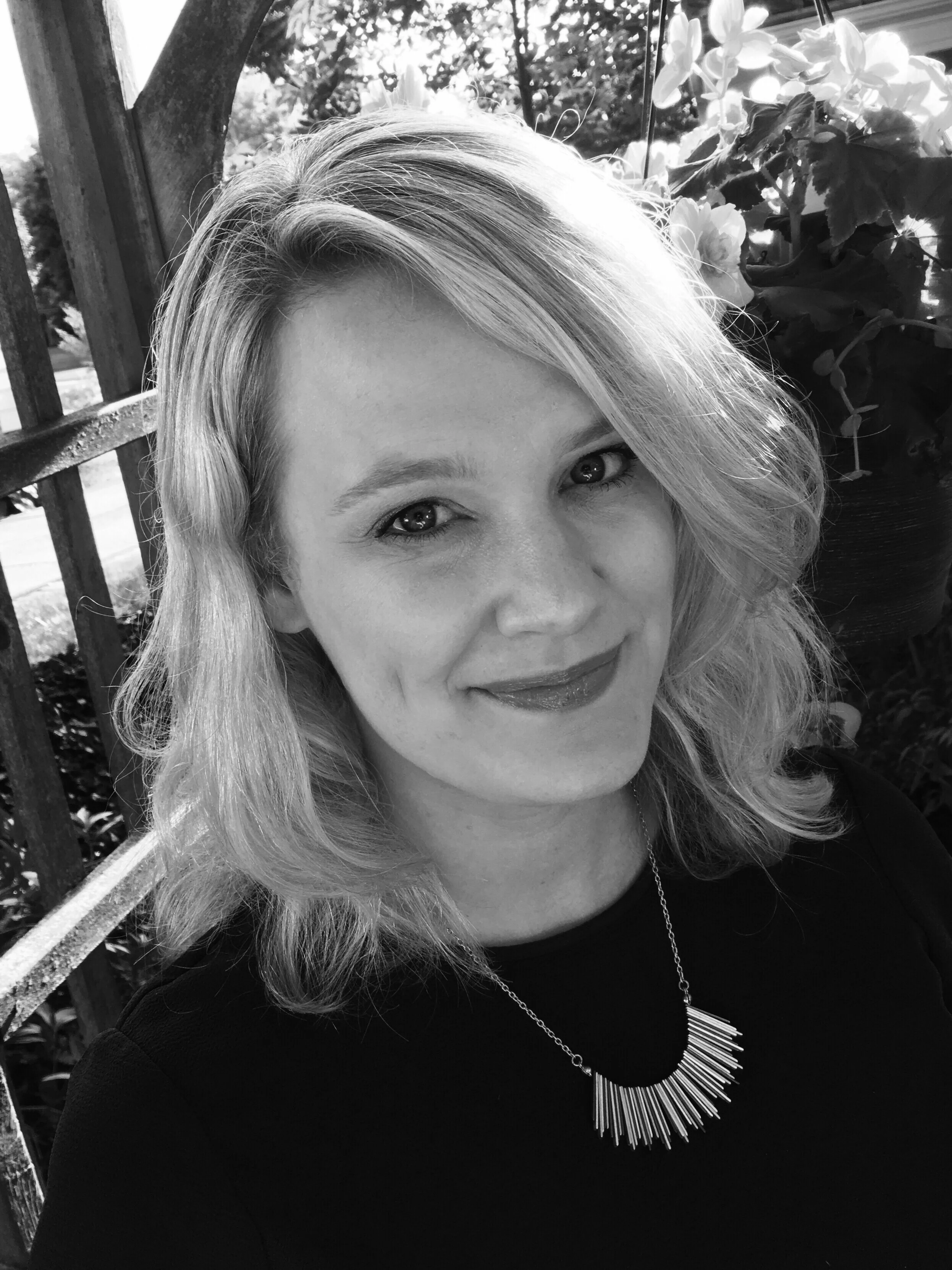 Headshot of author Alyssa Jewell
