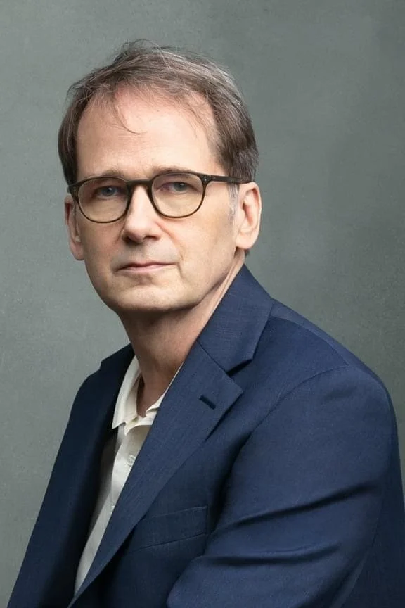 Headshot of author JW JW