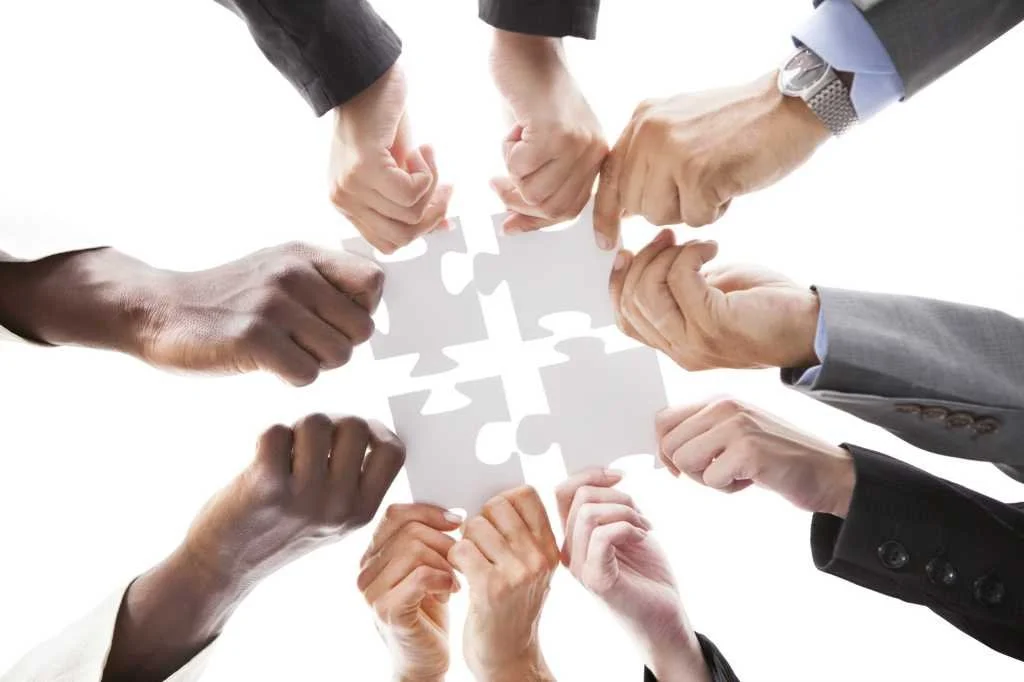 TEAM BUILD PROJECT + COMMUNITY ENGAGEMENT