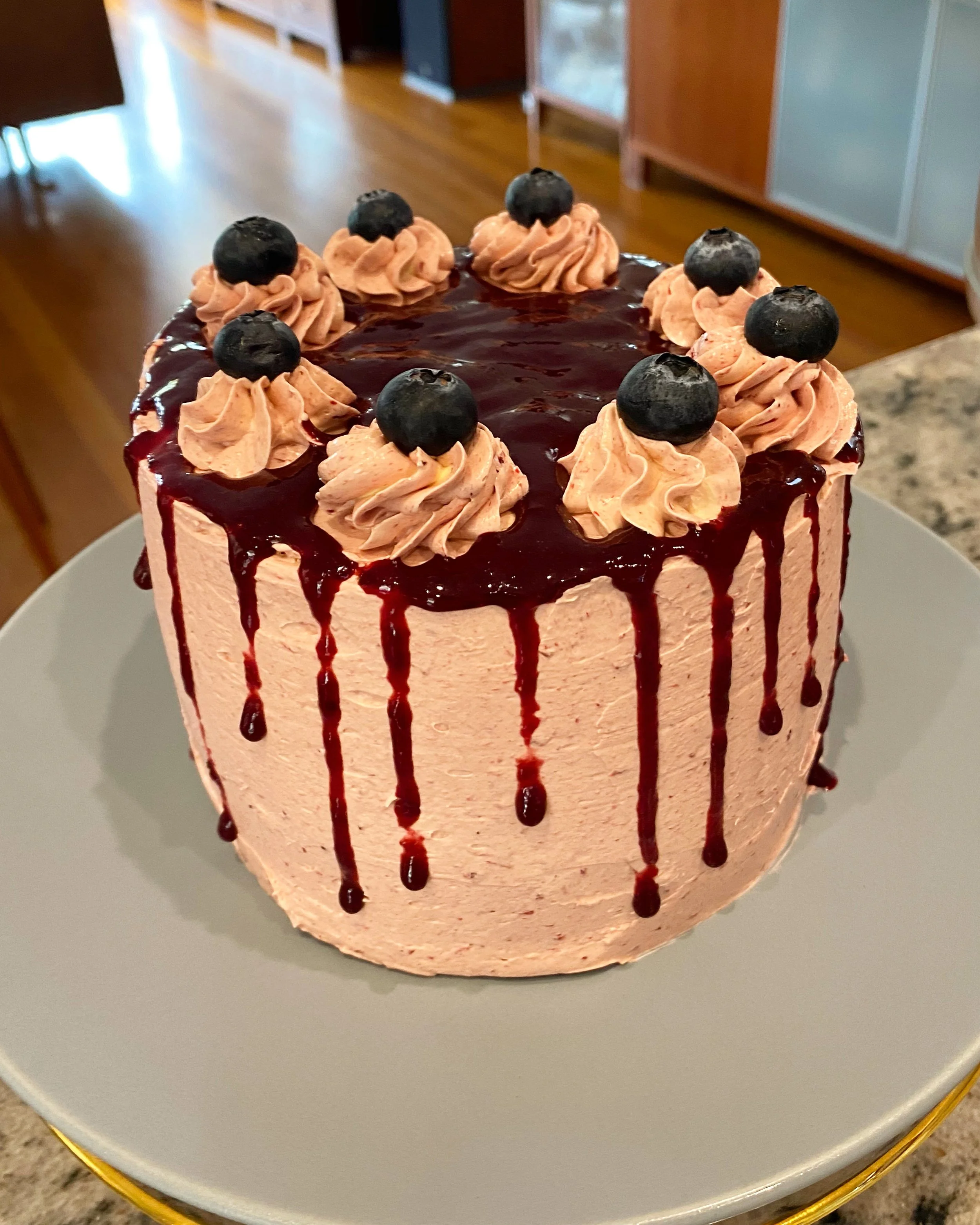 blueberry drip cake