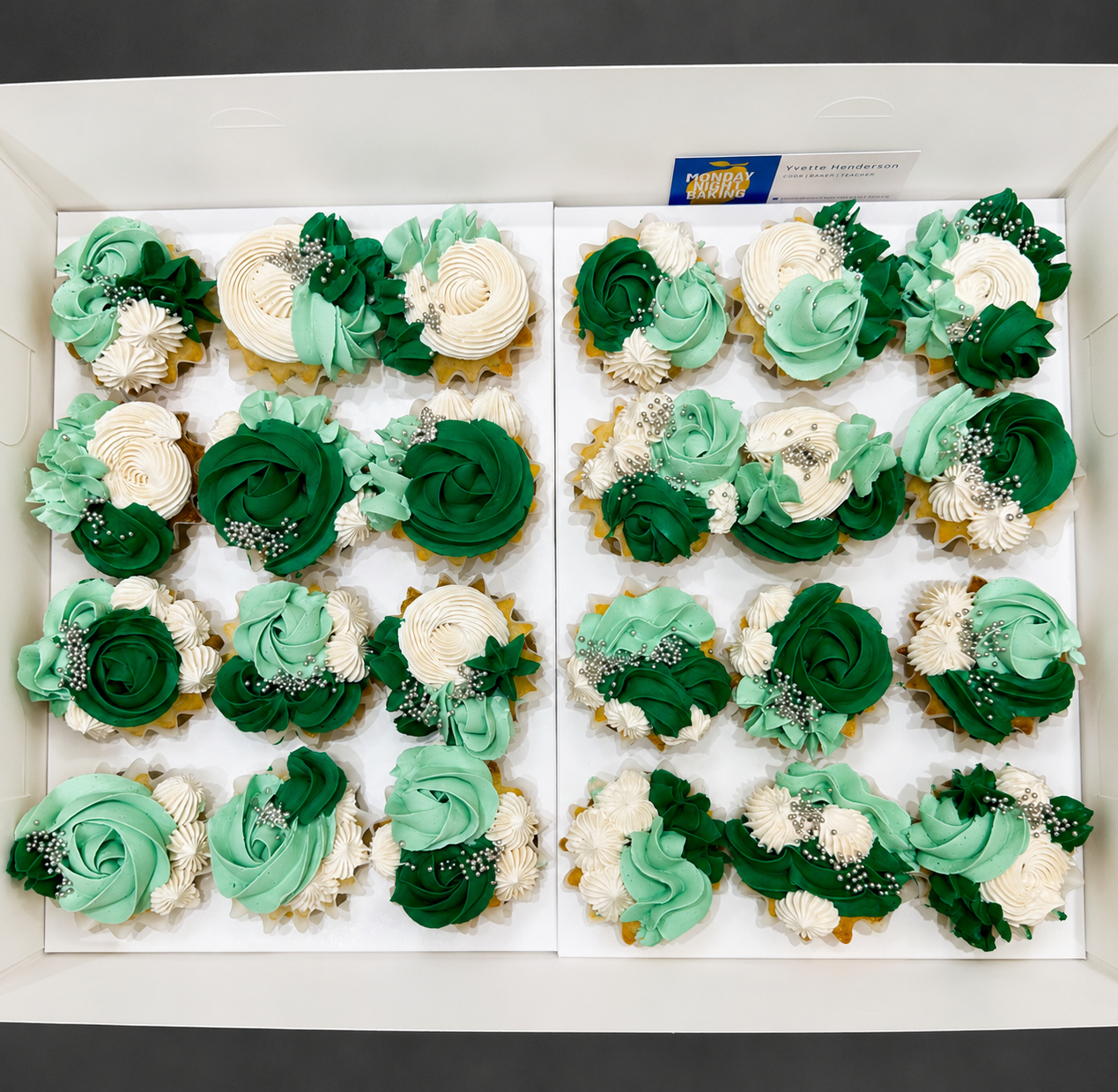 Mini Vanilla Cupcakes