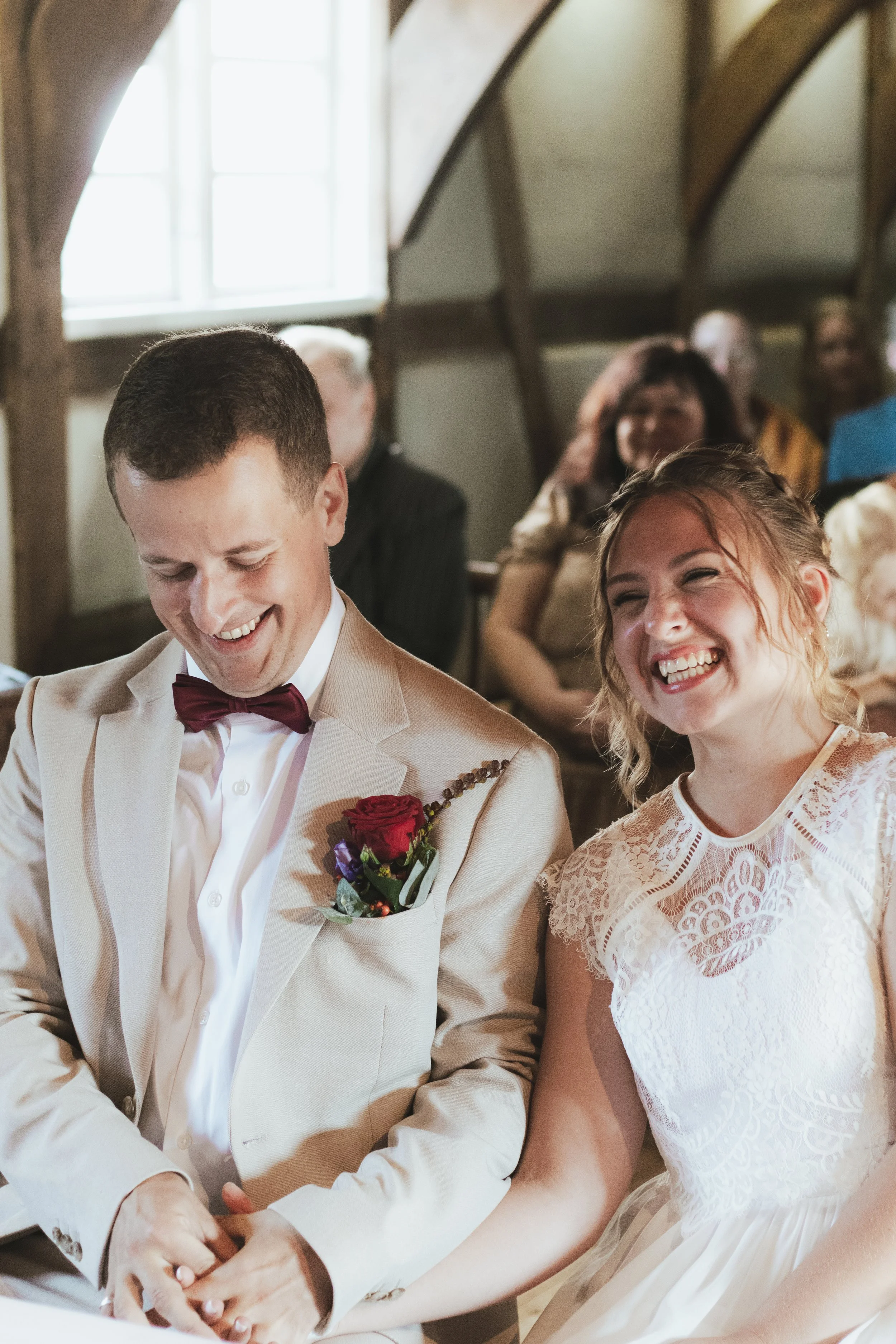 Happy beim Sittensen Standesamt. 