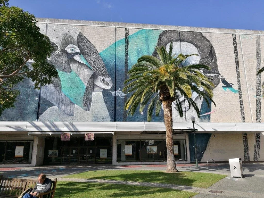 15. Kate & MANY L.jpg