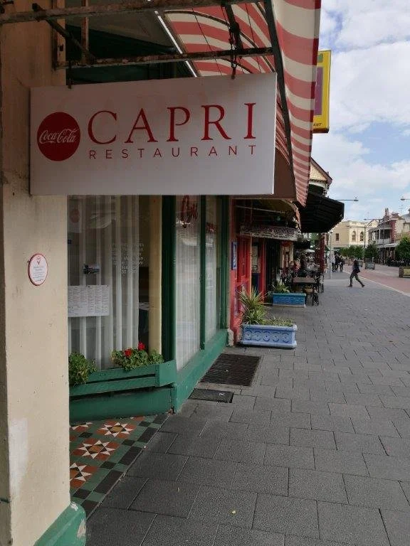 2. & 3. Maria & Carla & Capri P.jpg