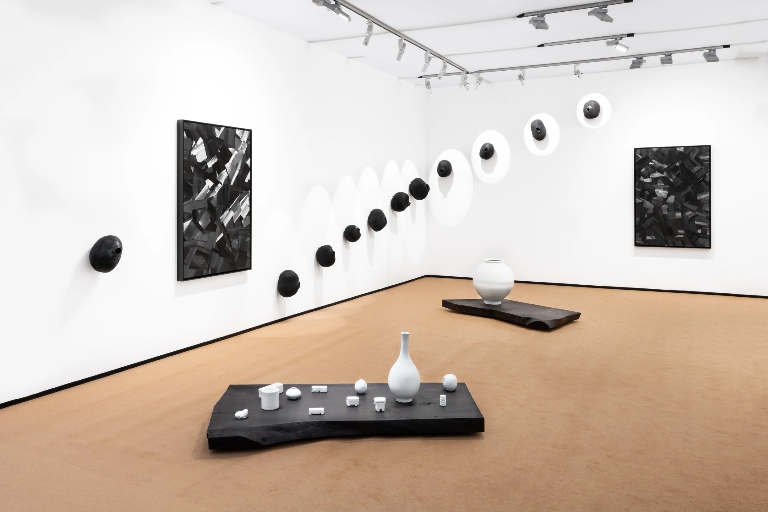 7 Gallerists on Balancing Museum Acquisitions and Private Collectors