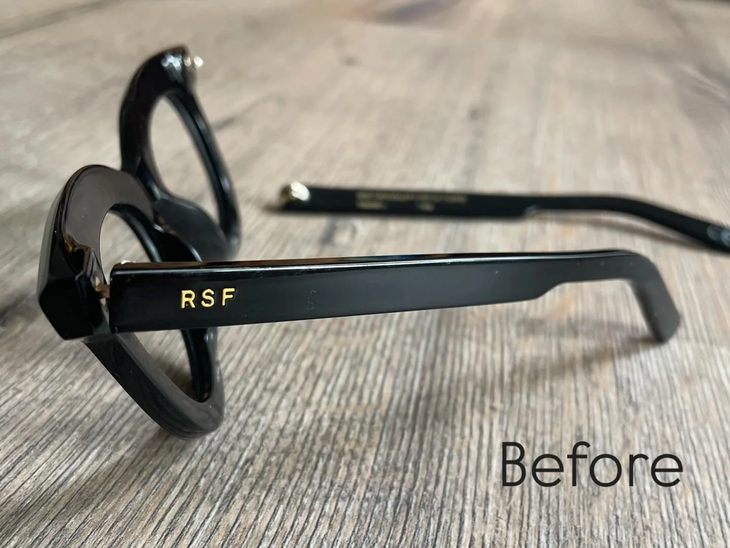 Accidents happen. Luckily, we can replace all types of hinges. 

#GlassesRepair #HingeReplacement #OpticalWorkshop #EyewearCare #FrameRepair