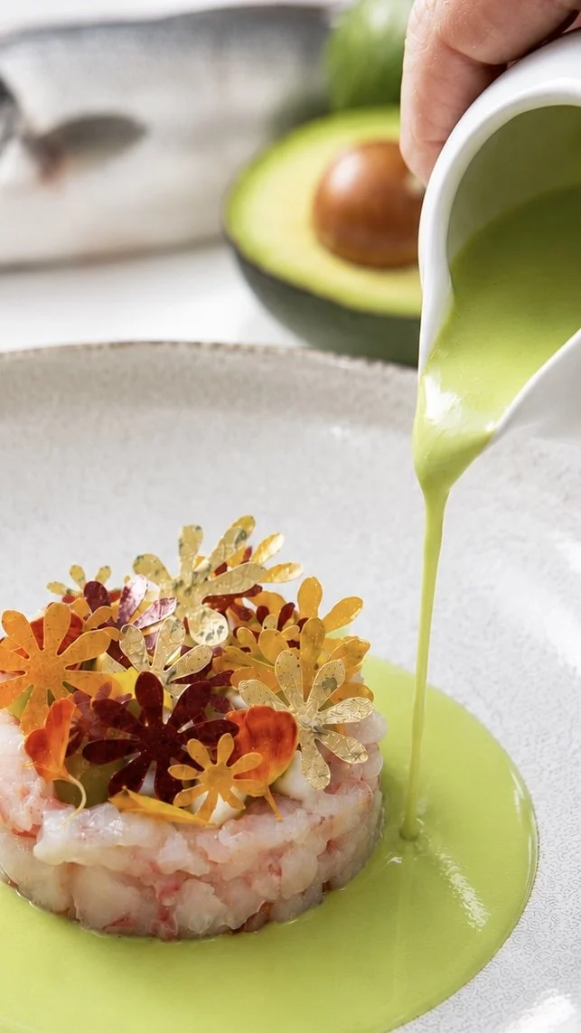 Tartare di branzino e salsa d'avocado