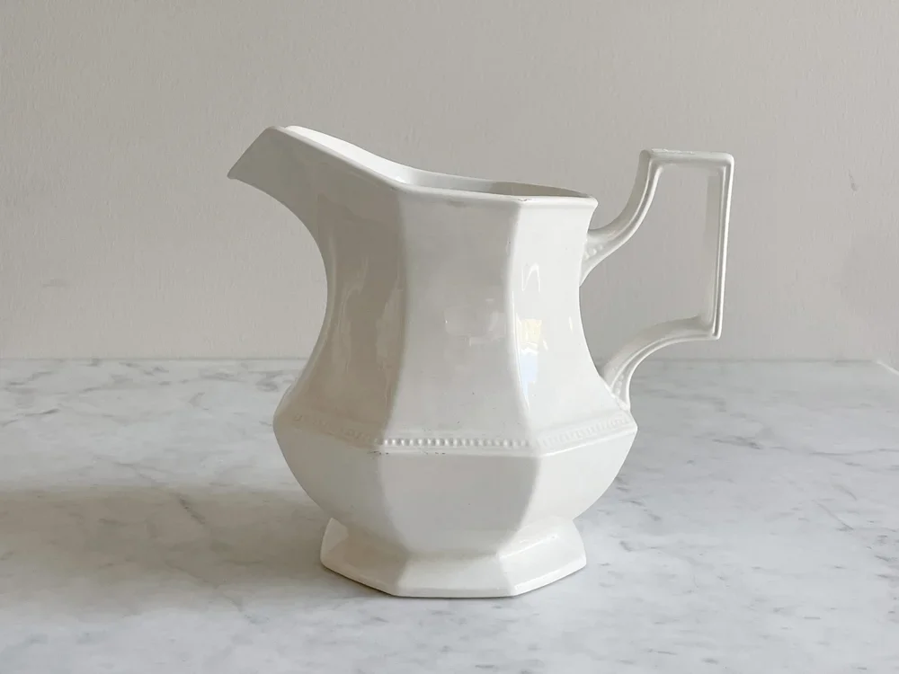 Pitcher "Heritage White" by Johnson Brothers