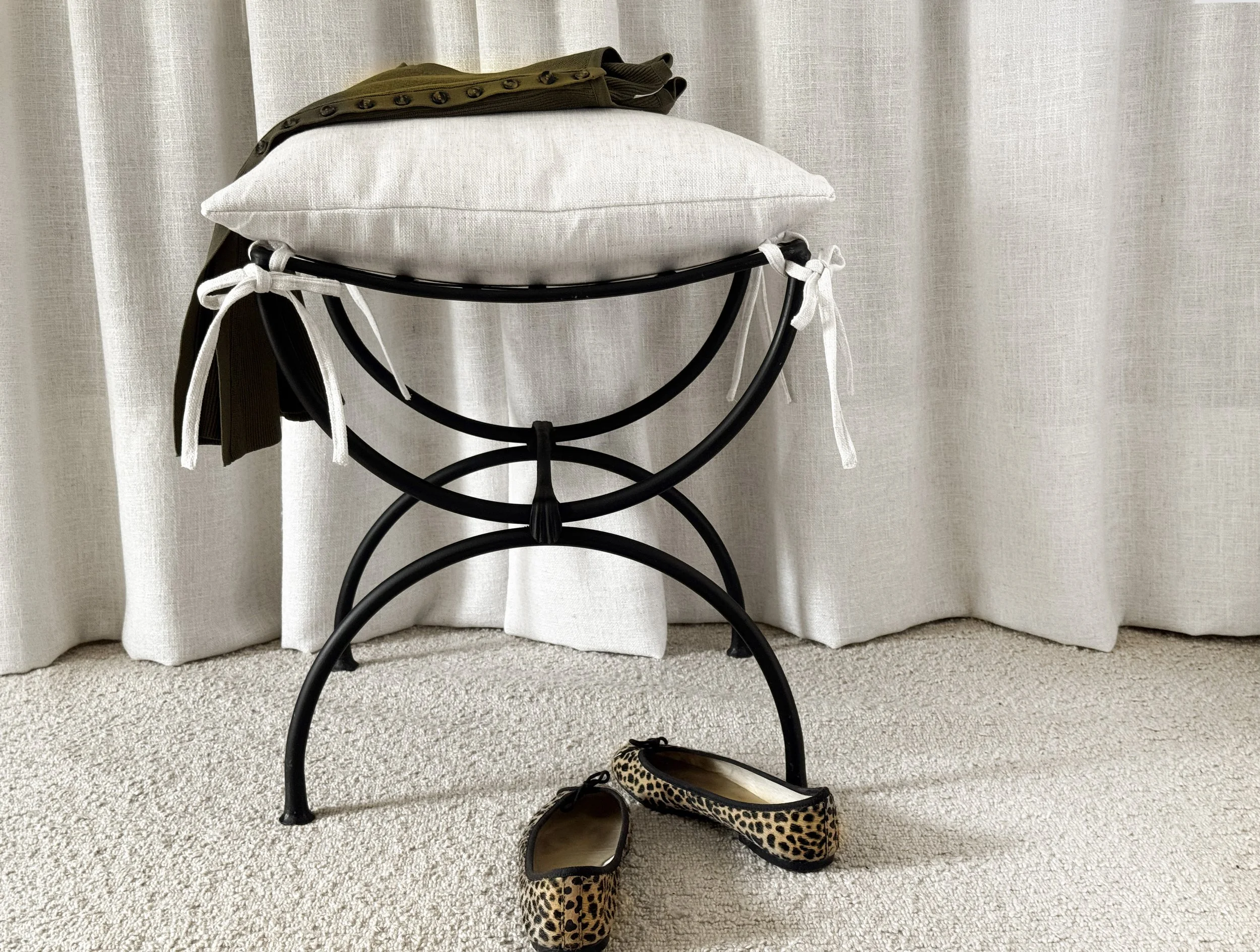 Sculptural Vanity stool in black metal