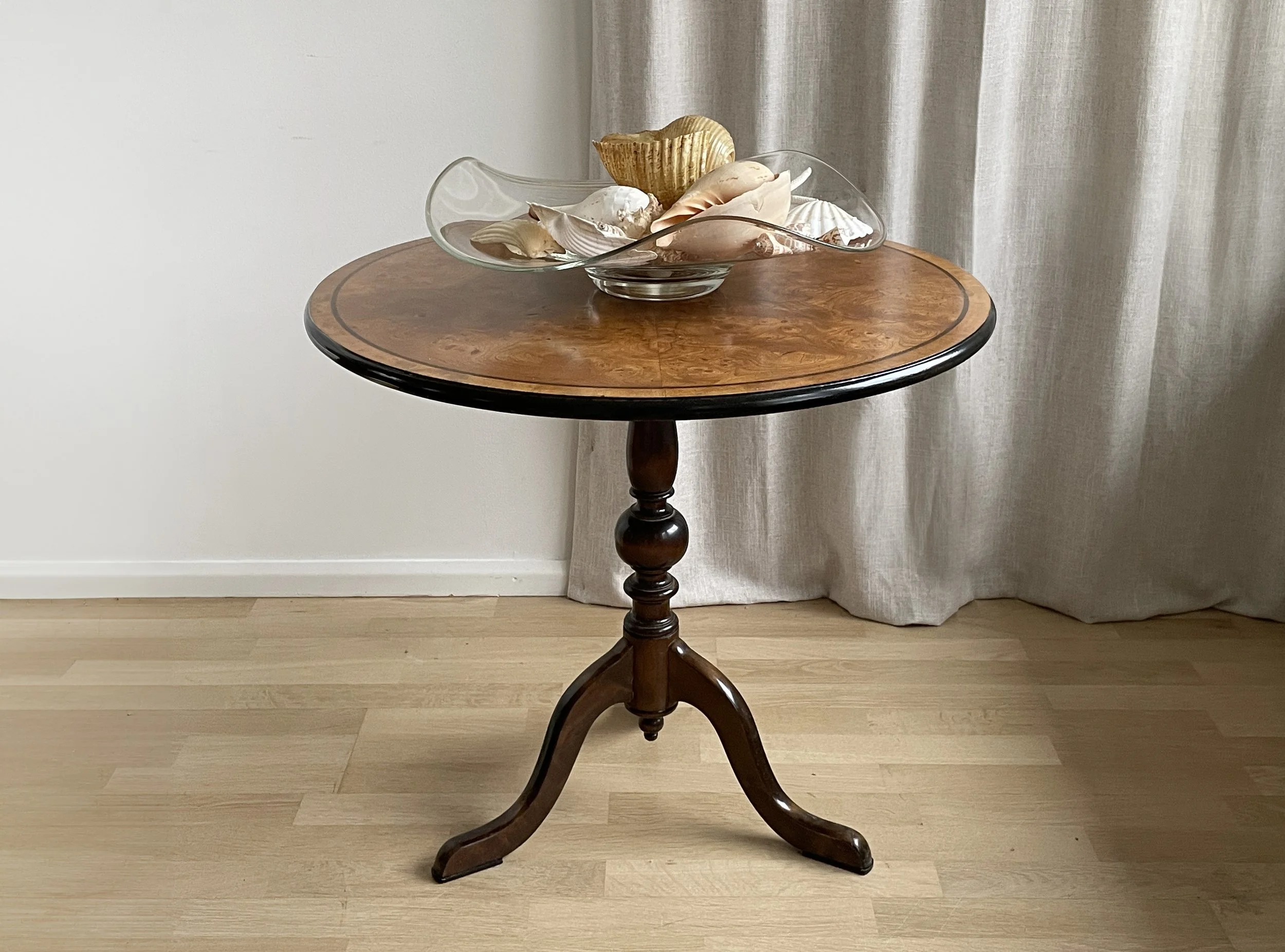 Elegant Masur Birch Veneer Column Table