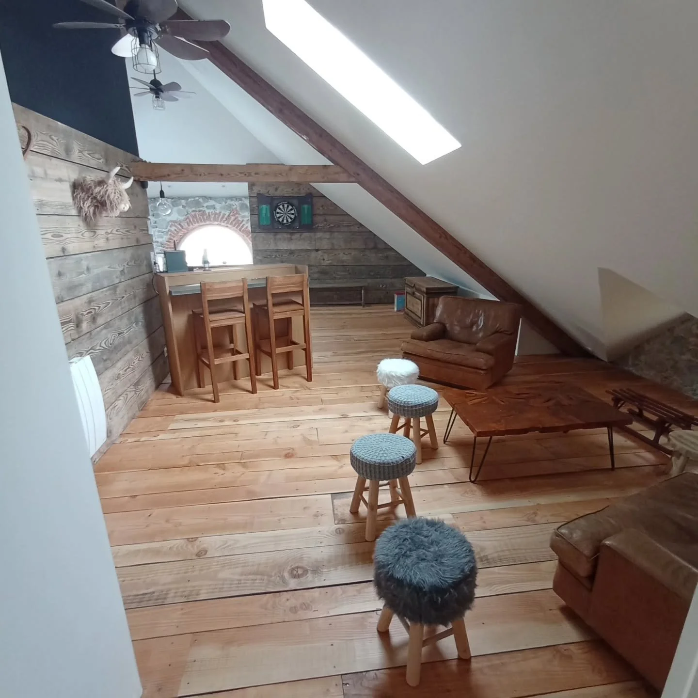 Am&eacute;nagement d'un grenier en salle de jeu