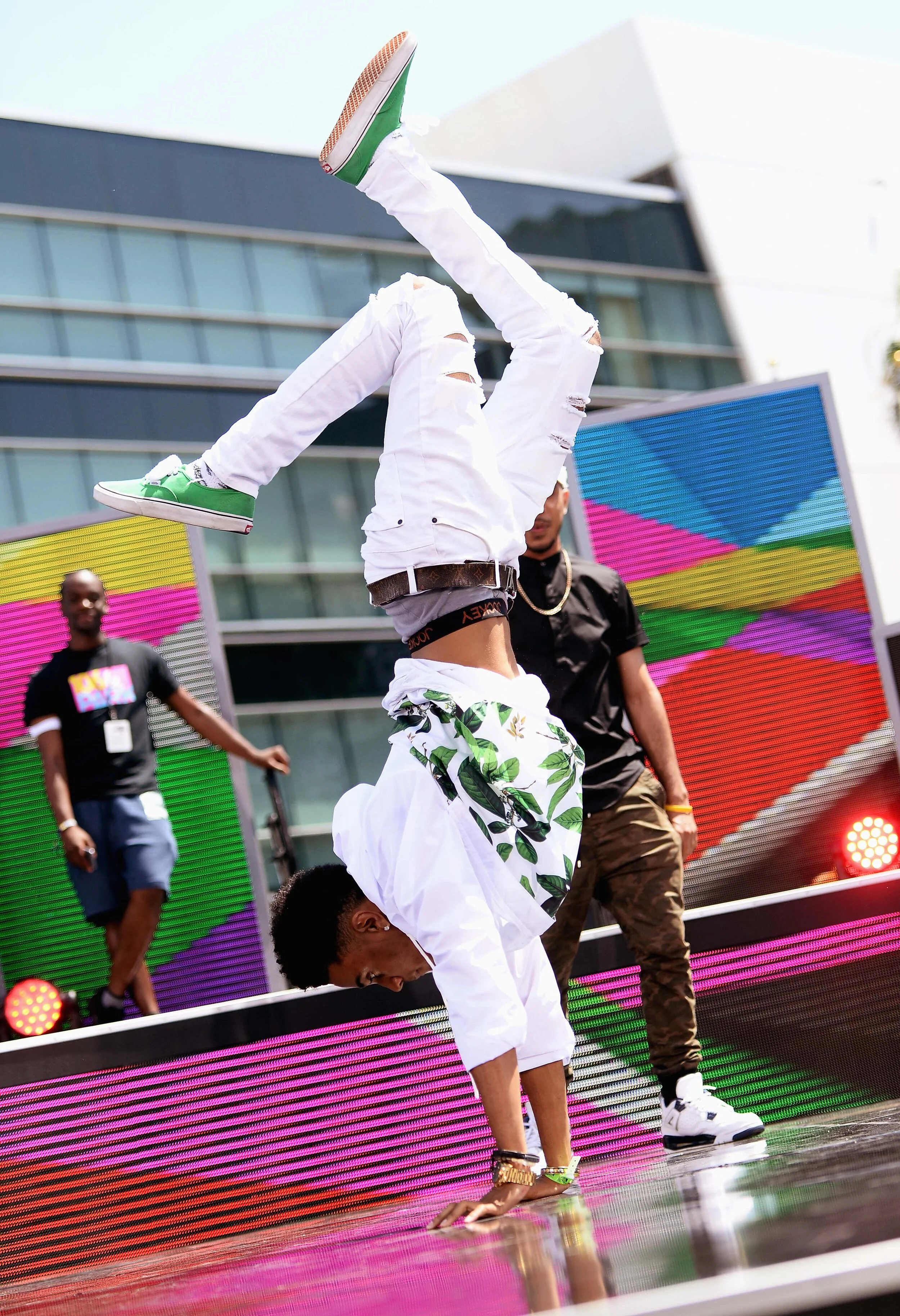 022417-shows-upfront-bet-experience-7.jpg