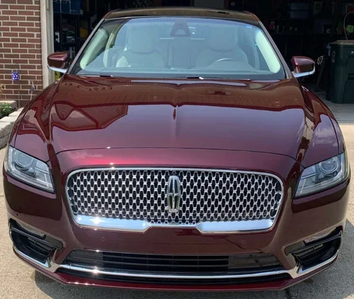 burgundy+lincoln+front+grille+after+supreme.webp