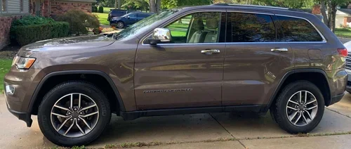 brown+jeep+cherokee+exterior+detail+basic+wash+jazzy+fresh+mobile+detailing+.webp