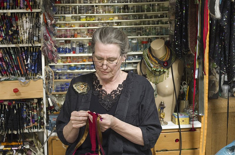 Frans Beelen textile jewellery.jpg