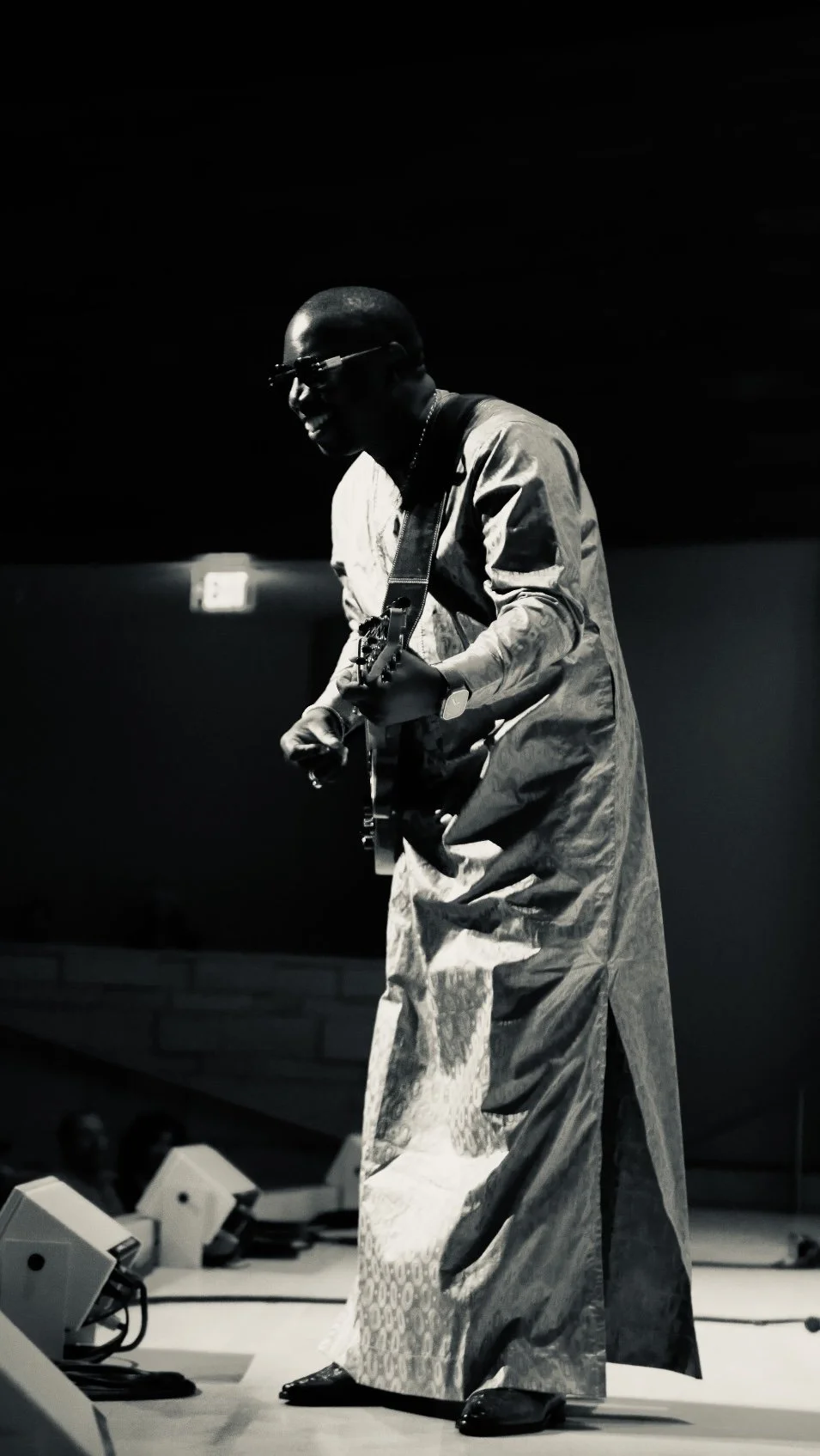 Vieux Farka Toure  1.jpg